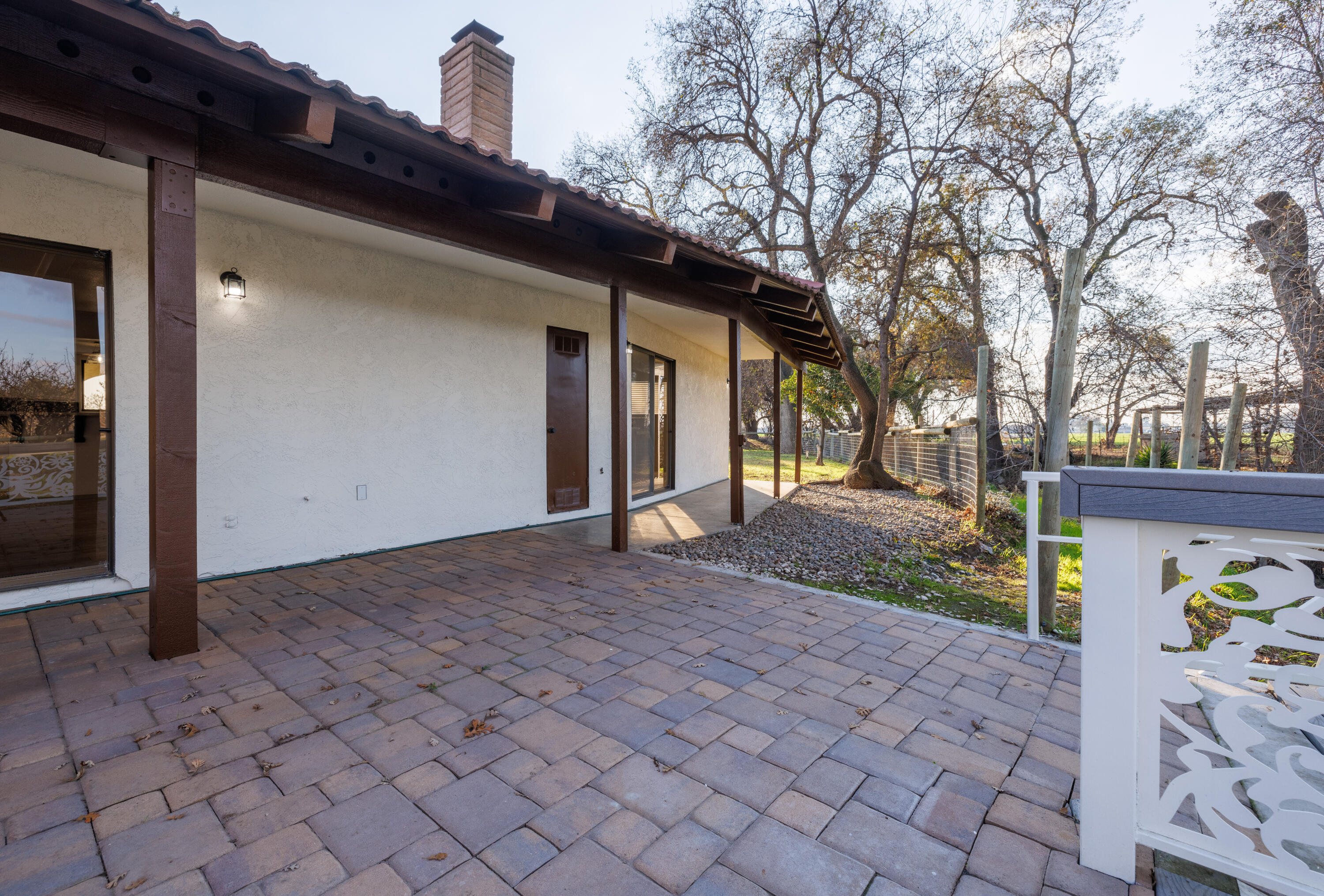 15046 Avenue 224