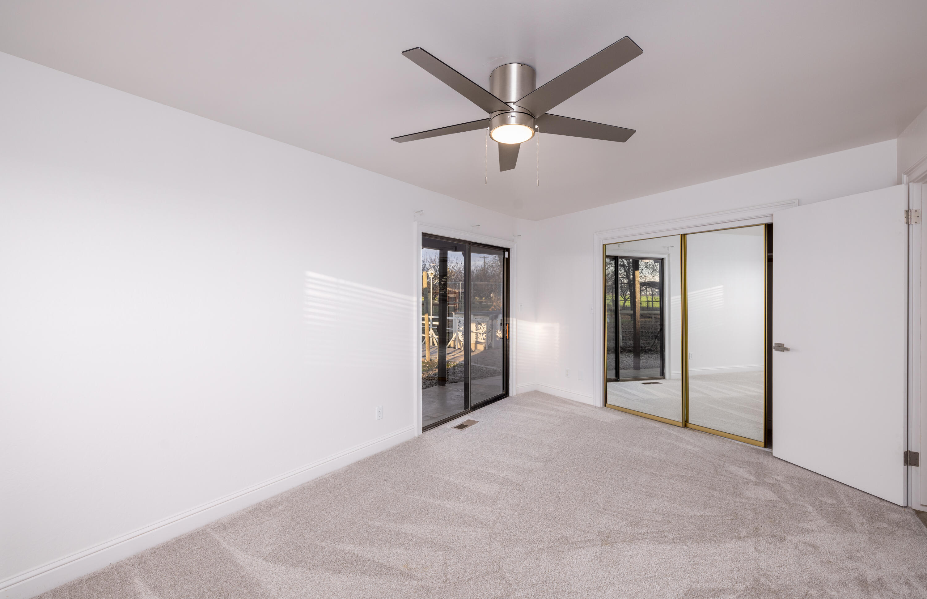 15046 Avenue 224