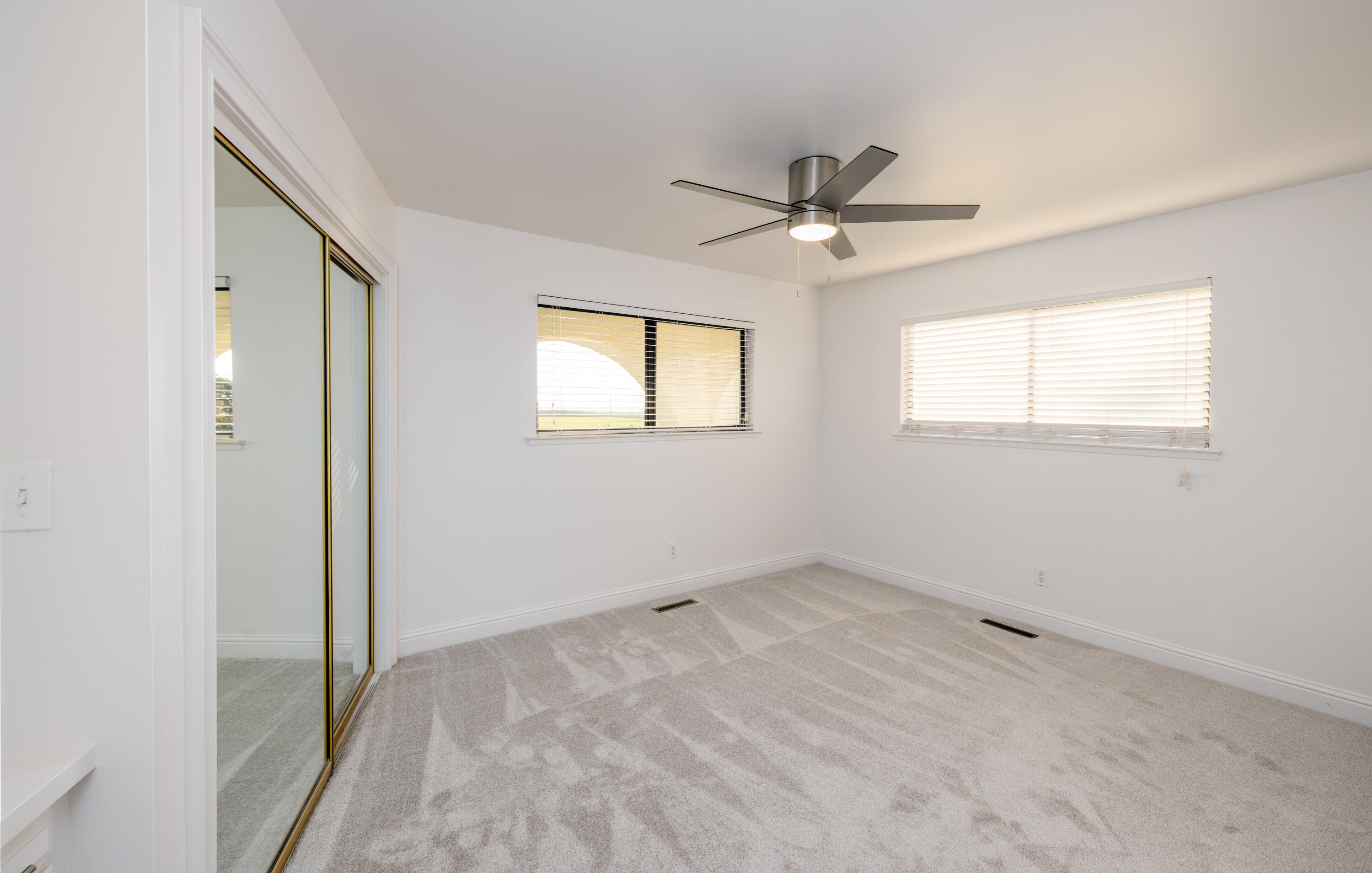 15046 Avenue 224