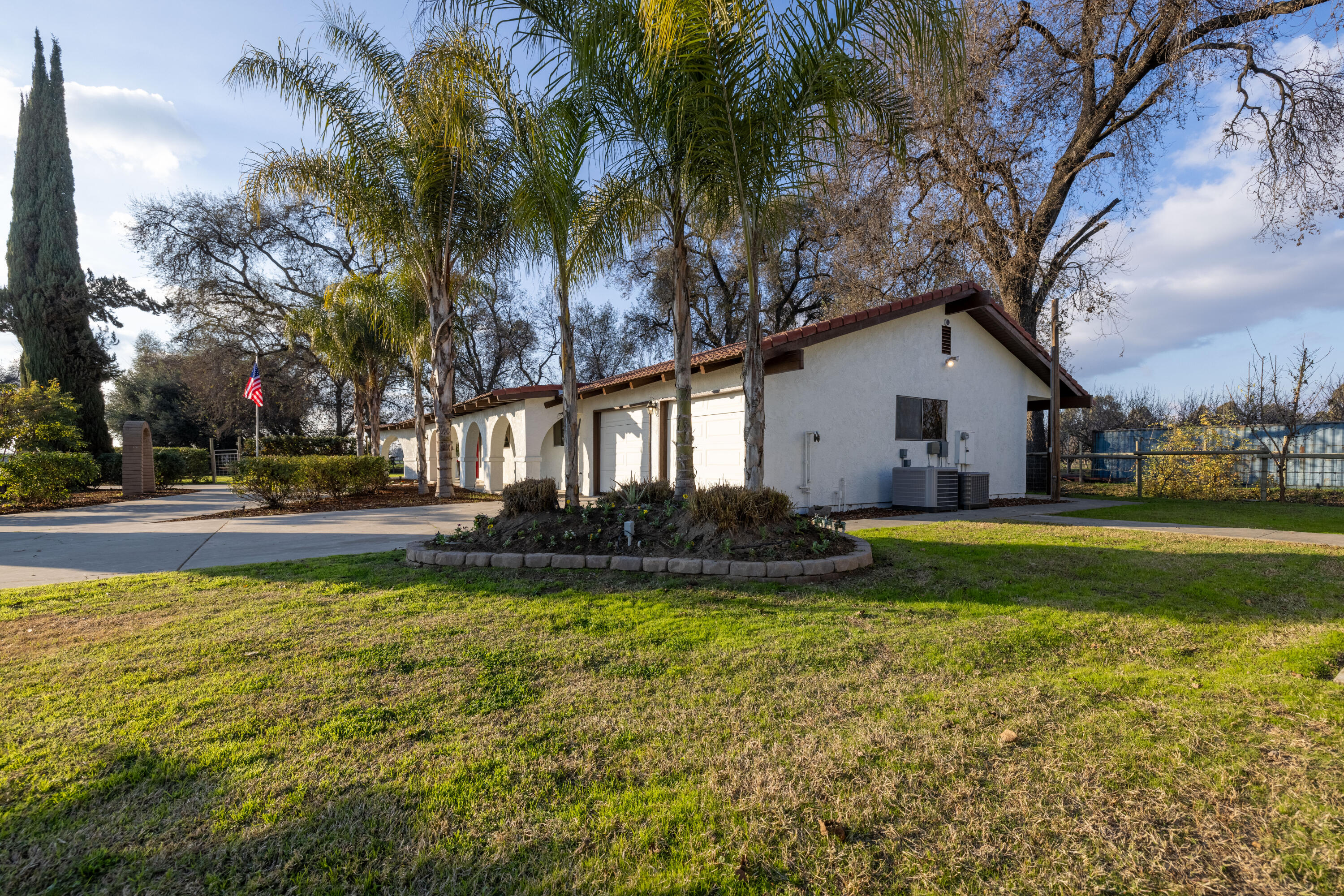 15046 Avenue 224