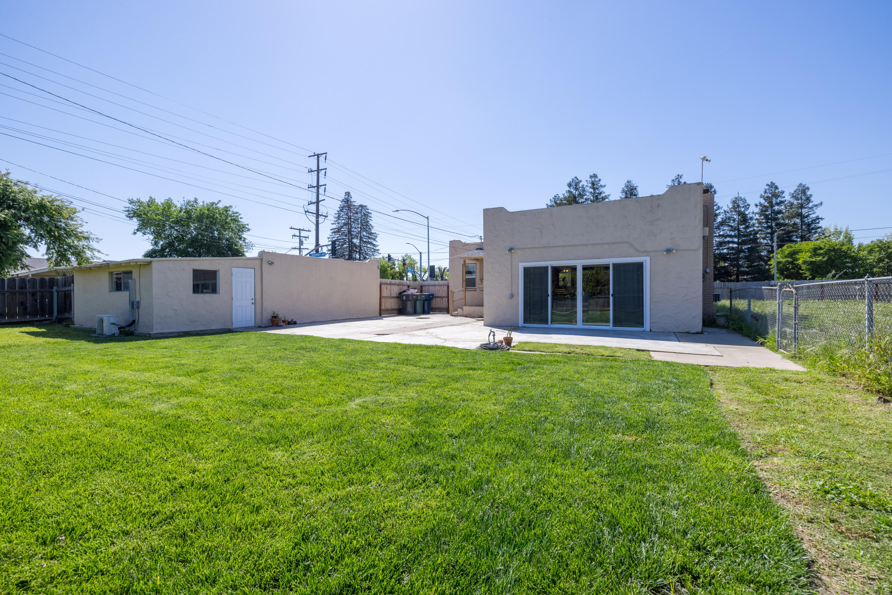 116 W Prosperity Avenue
