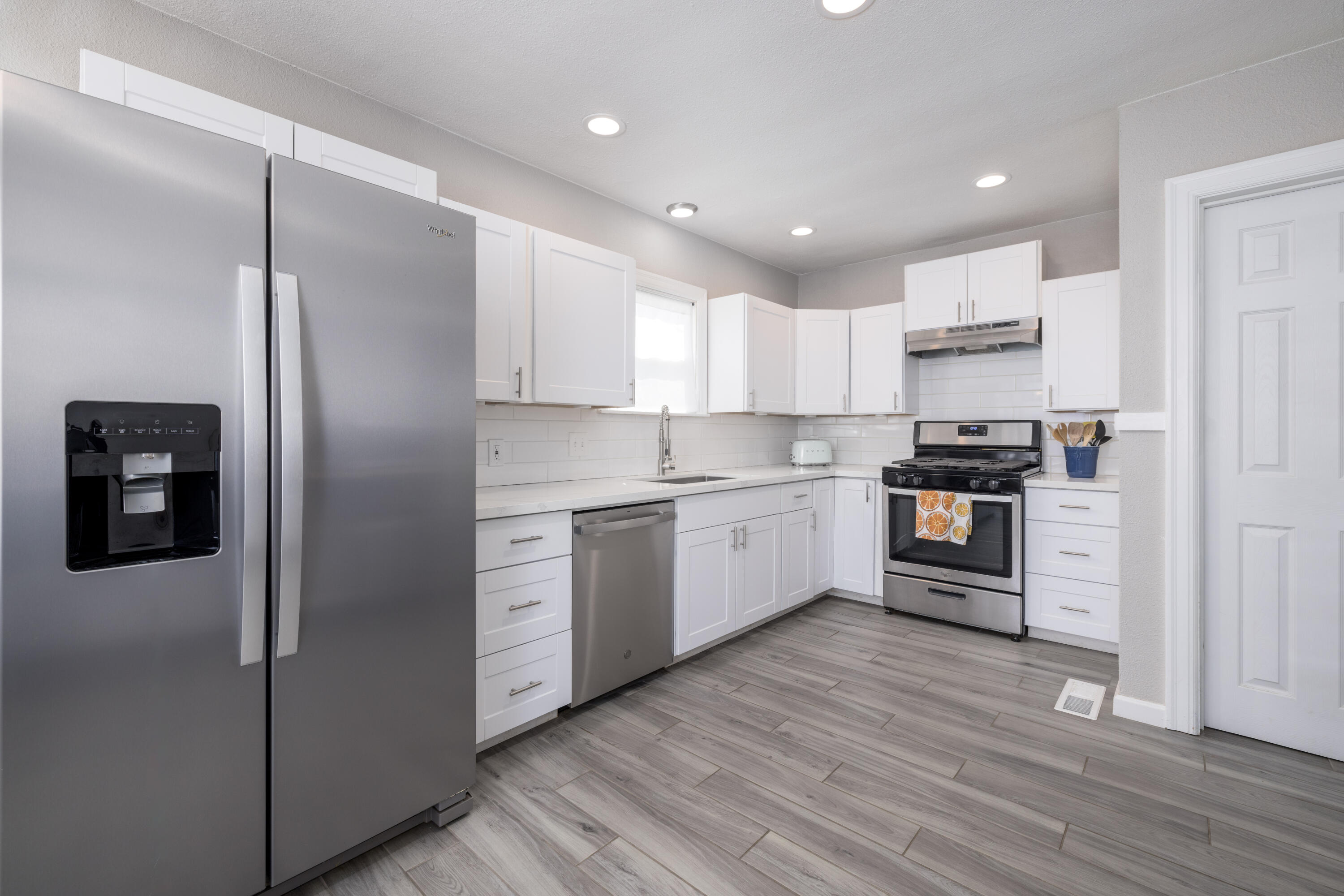 116 W Prosperity Avenue