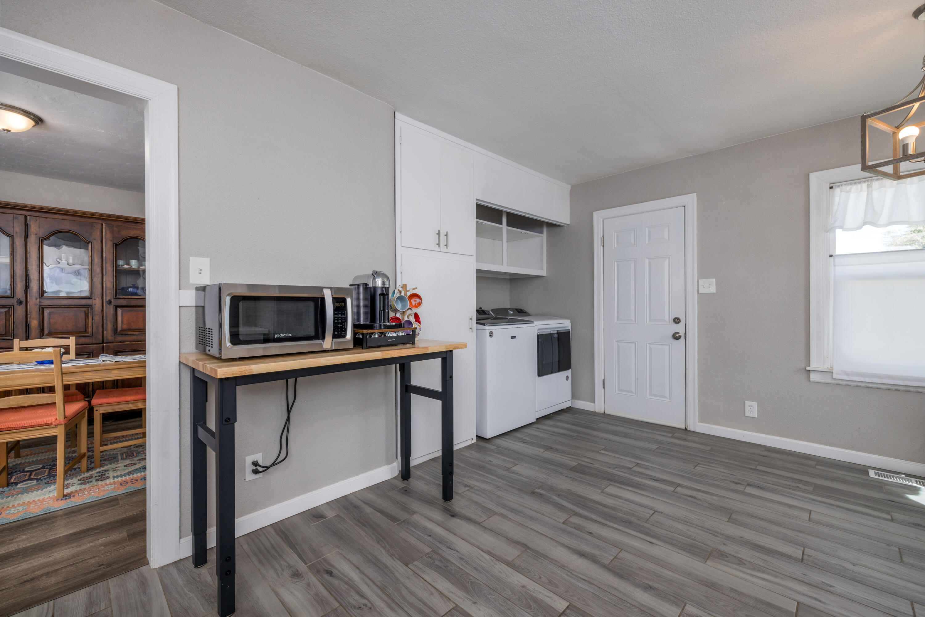 116 W Prosperity Avenue