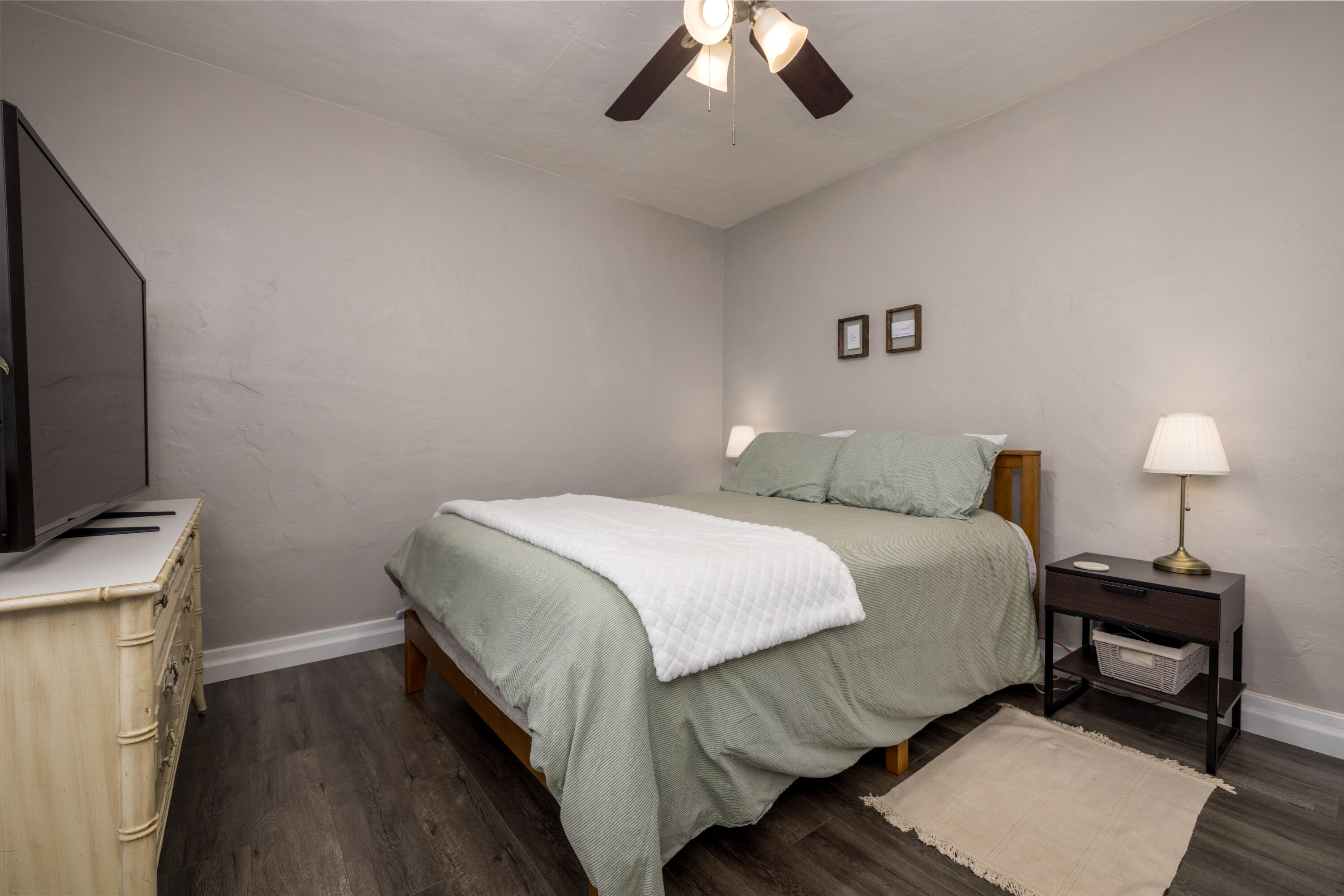 116 W Prosperity Avenue