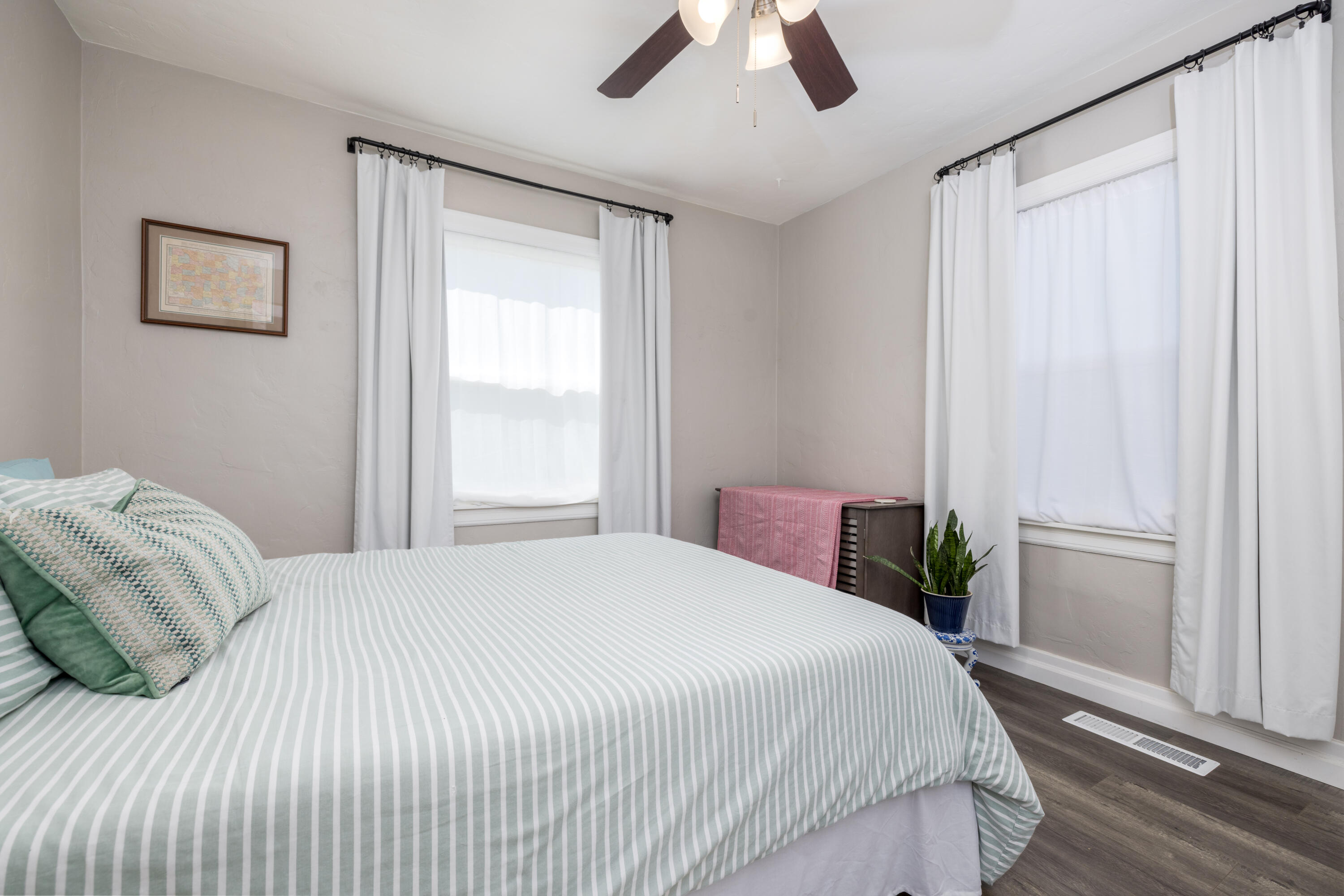 116 W Prosperity Avenue
