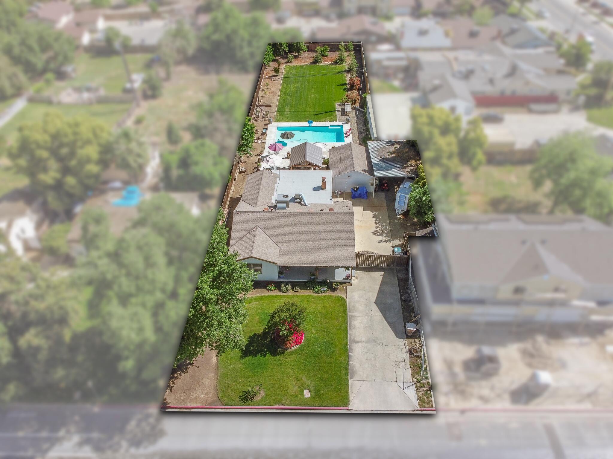 809 E Cross Avenue