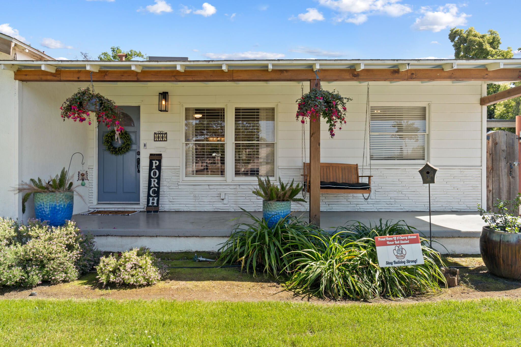 809 E Cross Avenue