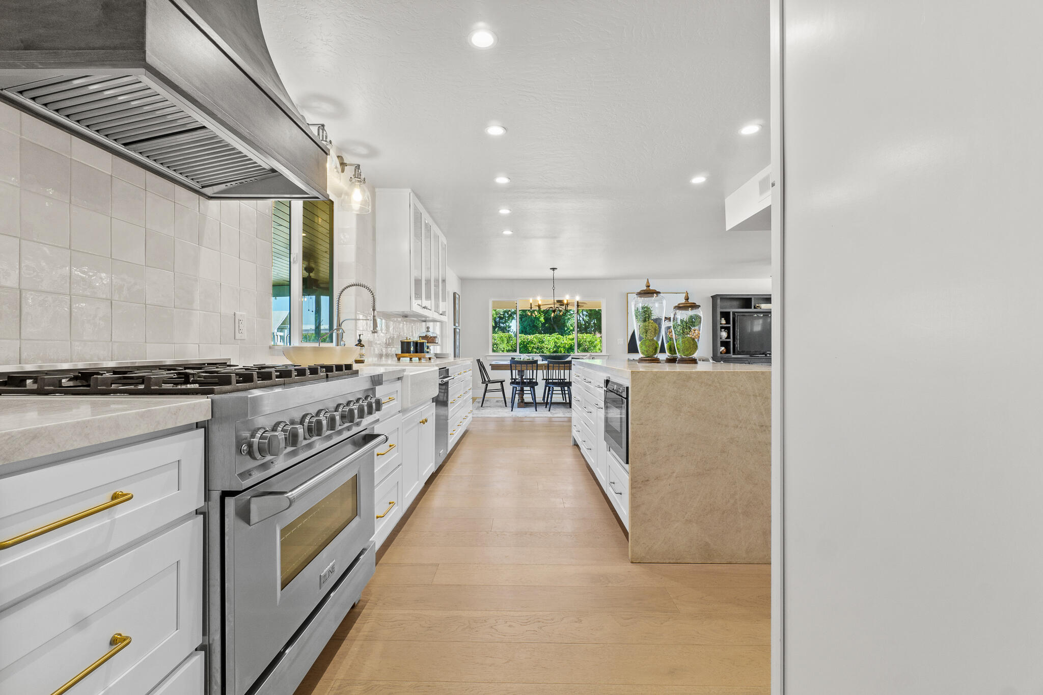 28921 Road 208