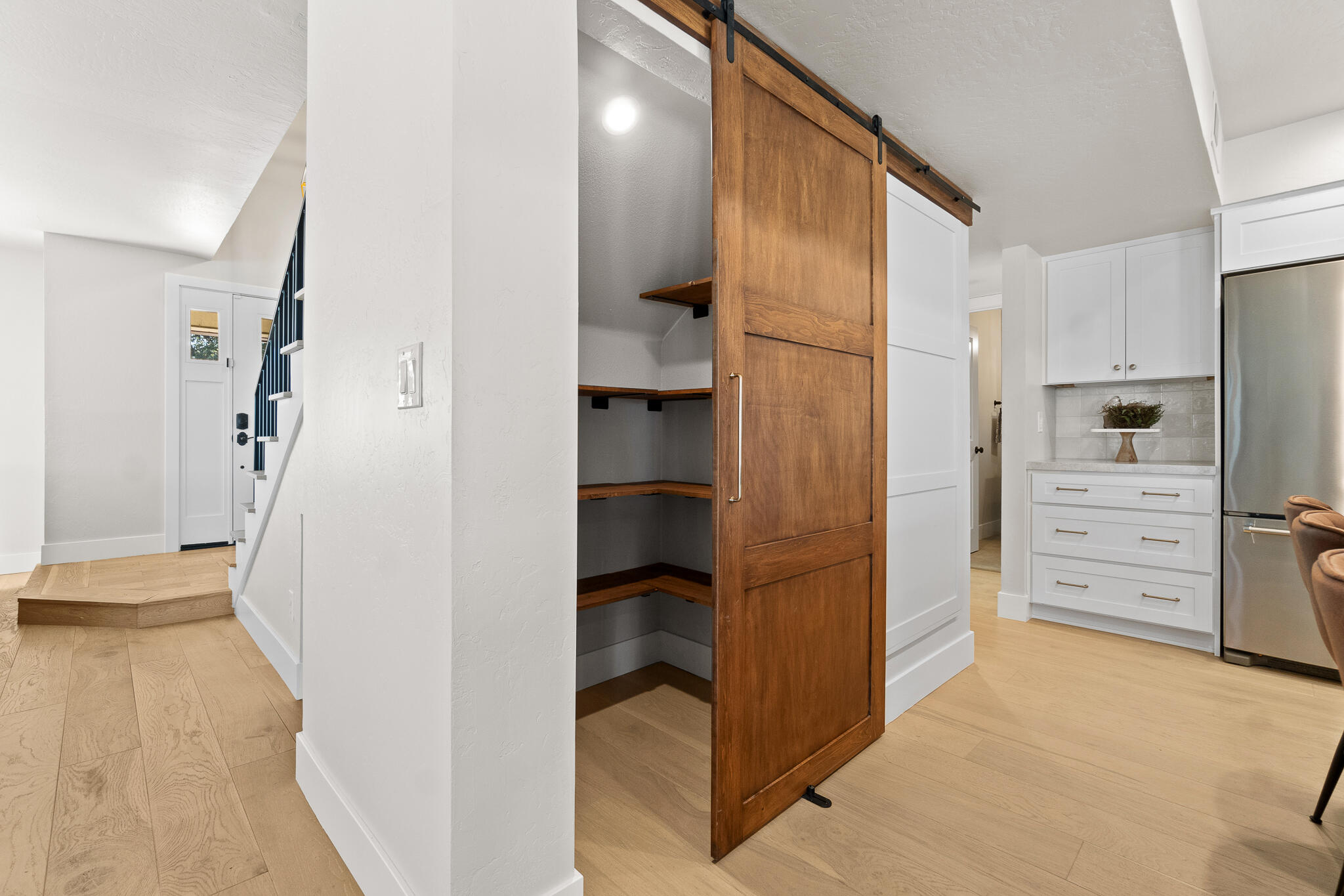 28921 Road 208