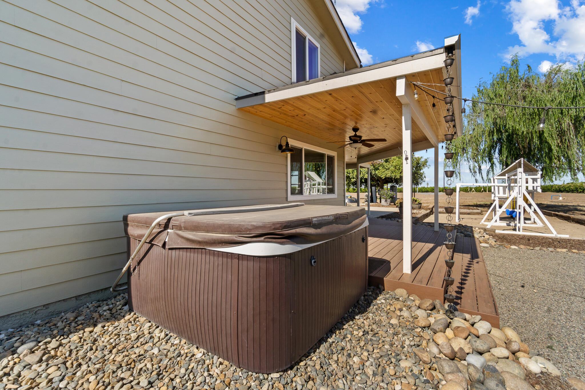 28921 Road 208