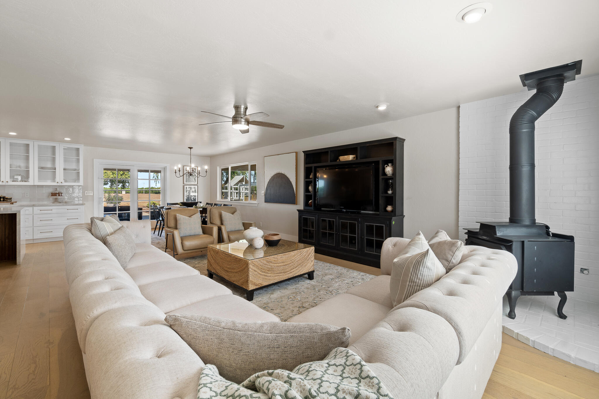 28921 Road 208