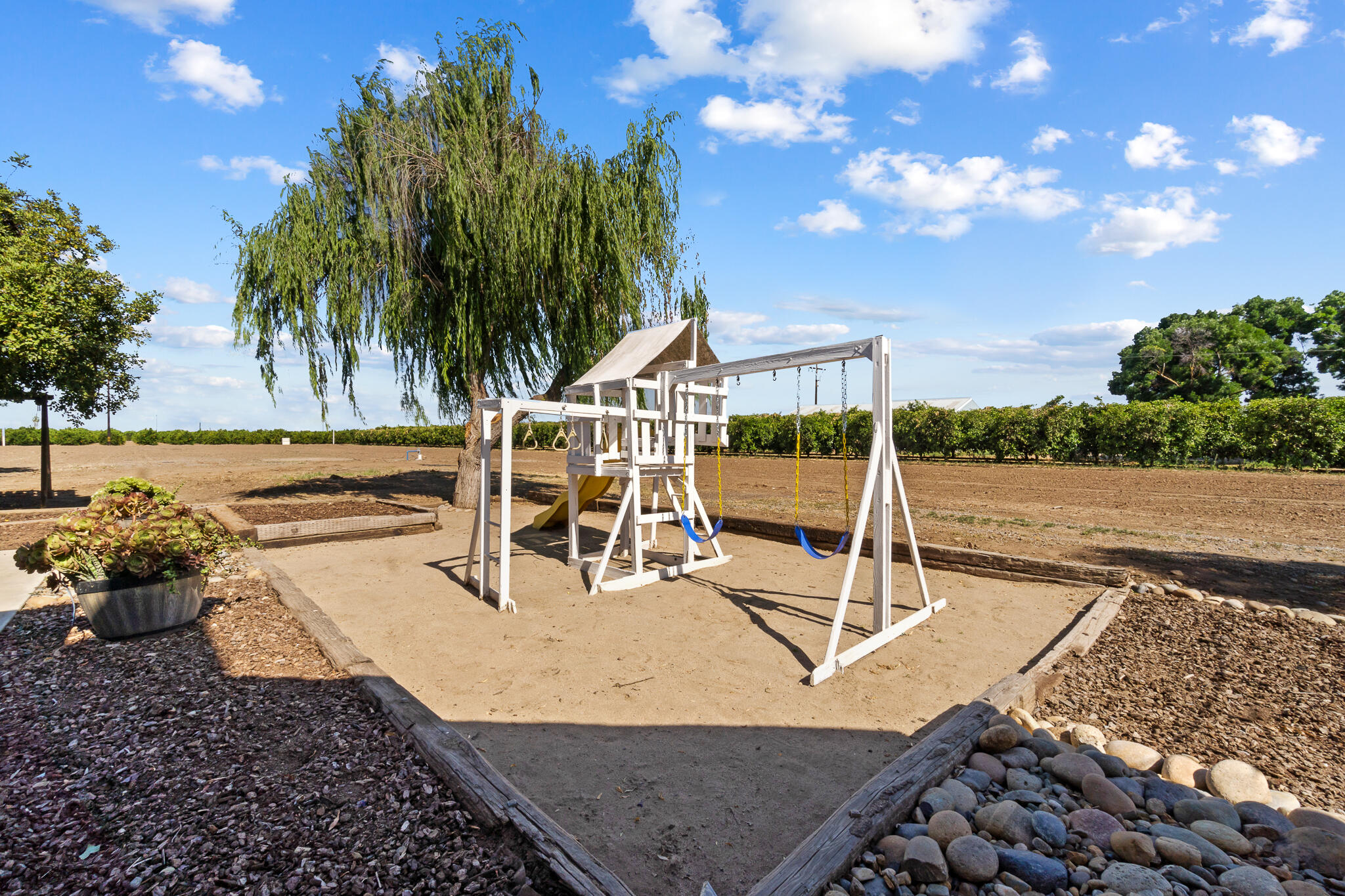 28921 Road 208