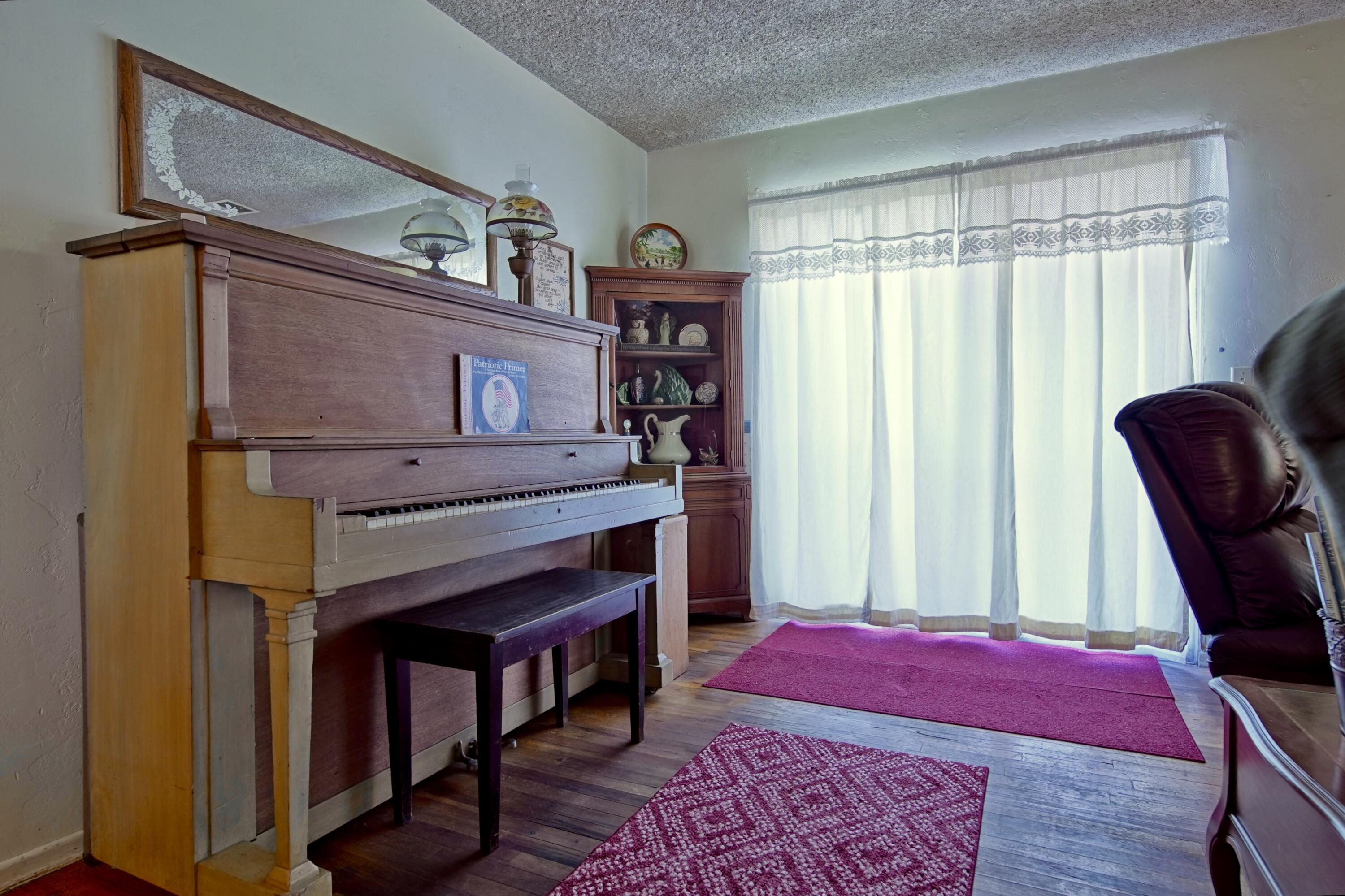 134 N Vista Street