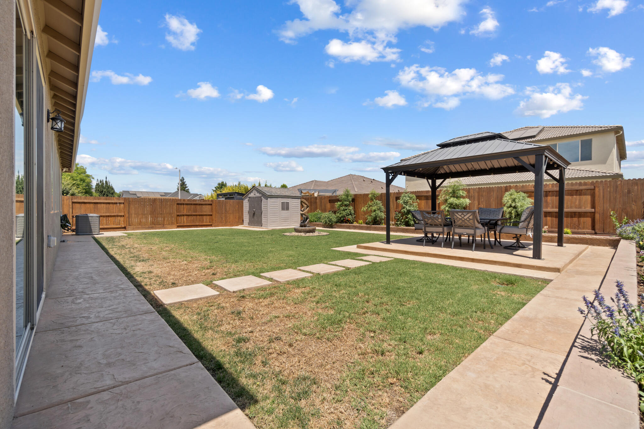 2820 Seaside Avenue