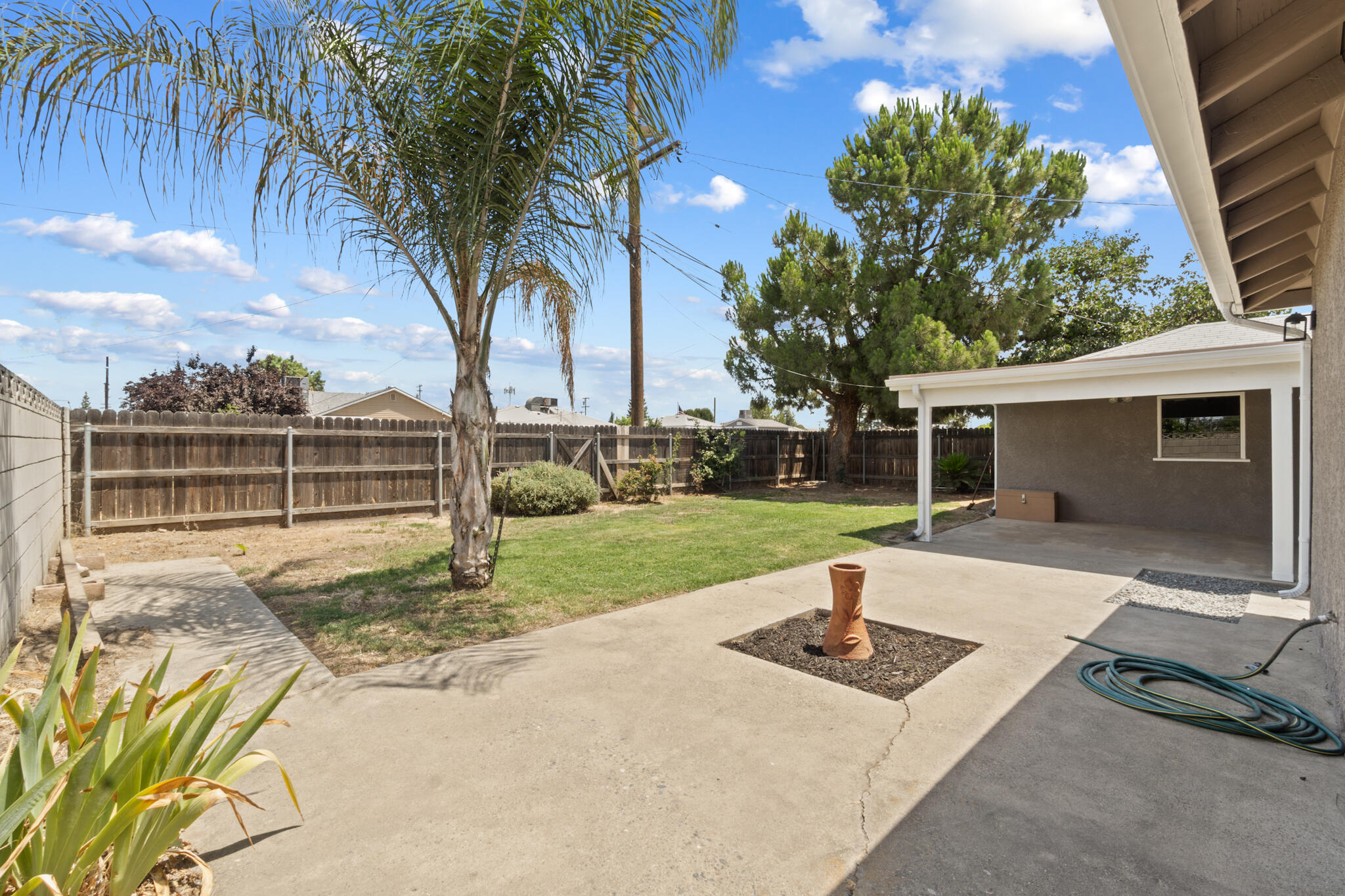 1482 E Kern Avenue