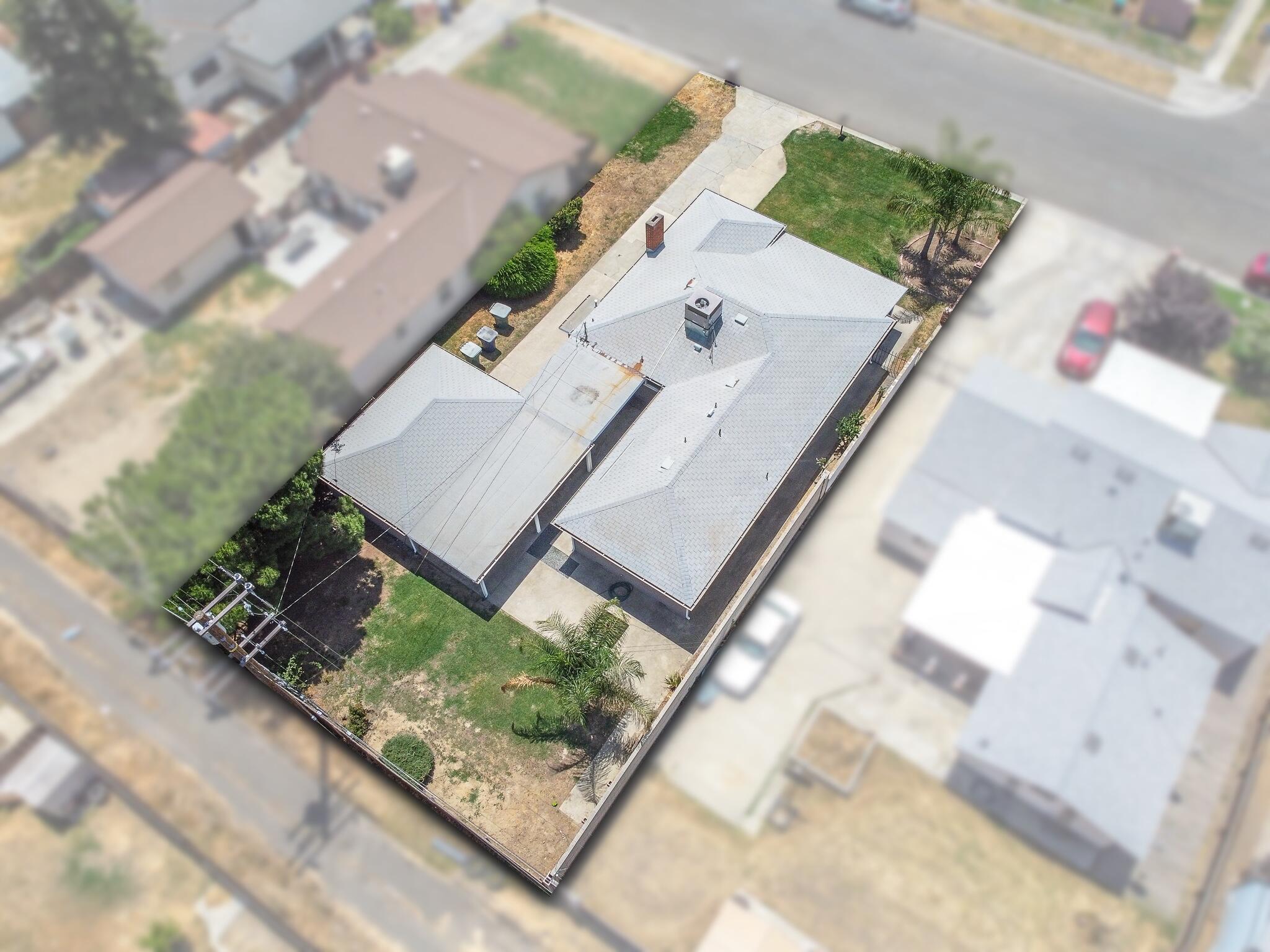 1482 E Kern Avenue