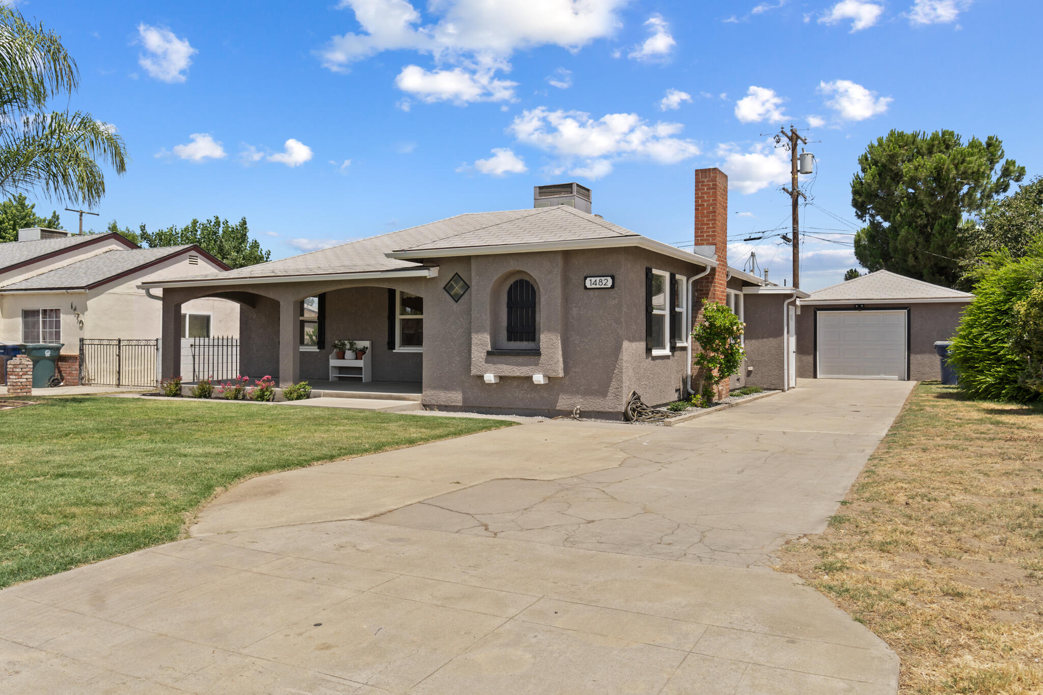 1482 E Kern Avenue