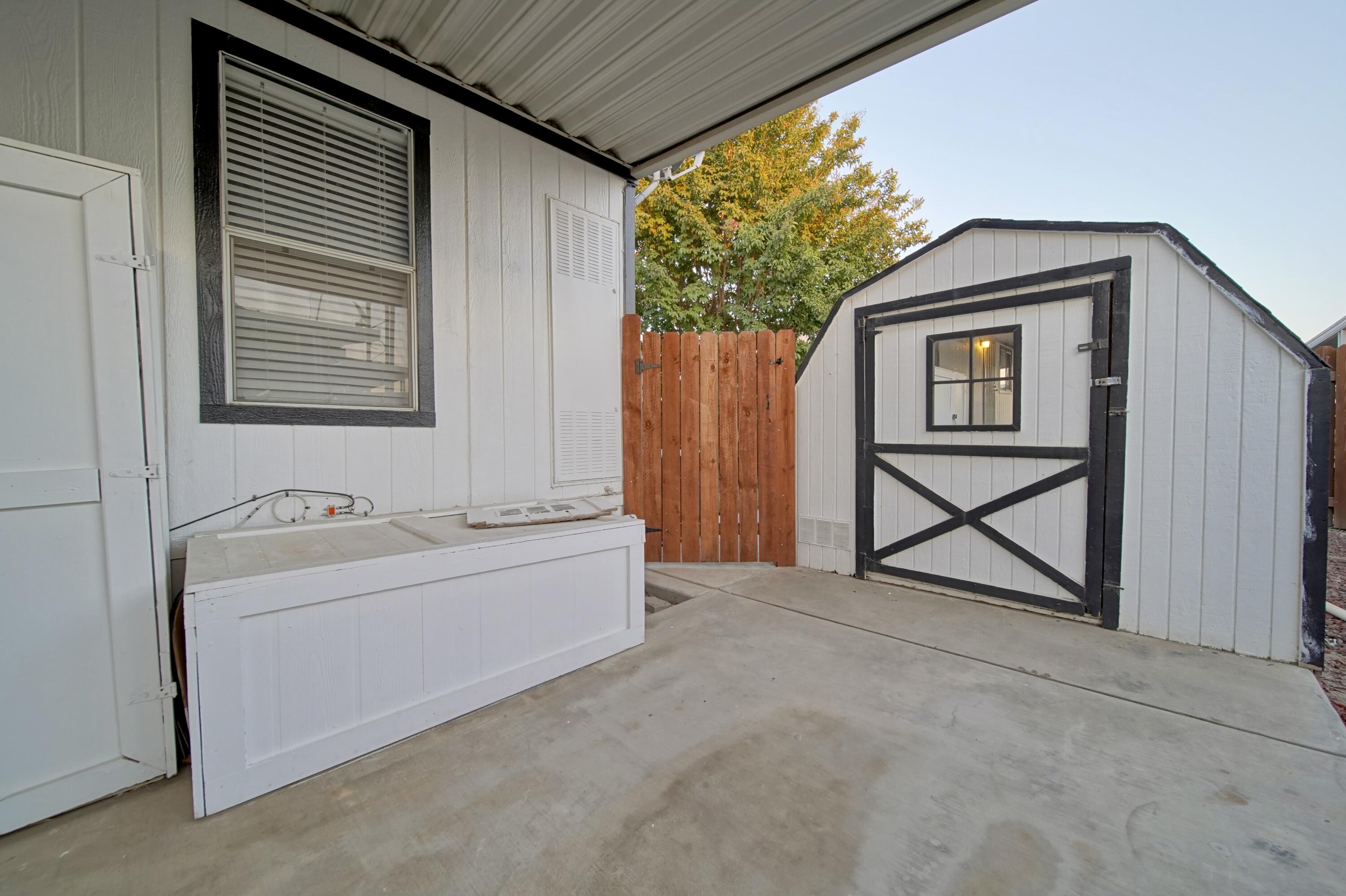 2459 N Oaks Street, 37