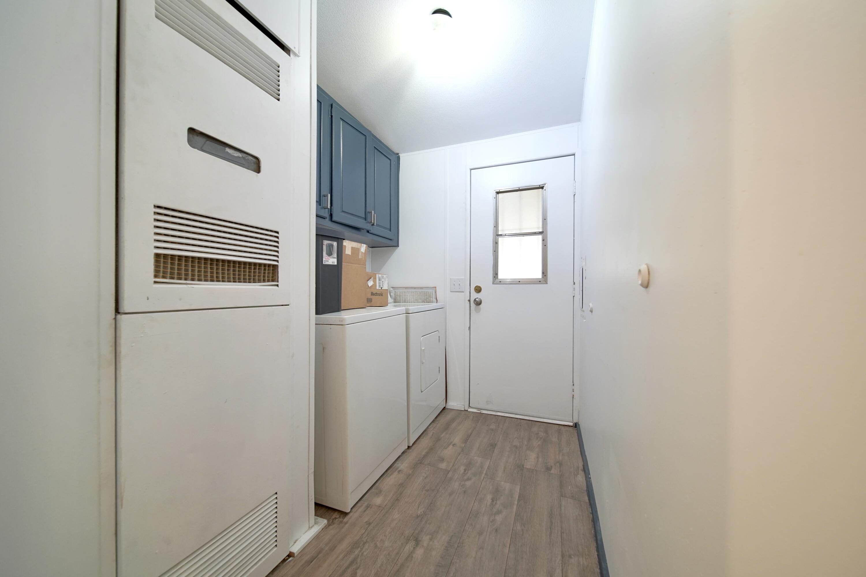 2459 N Oaks Street, 37