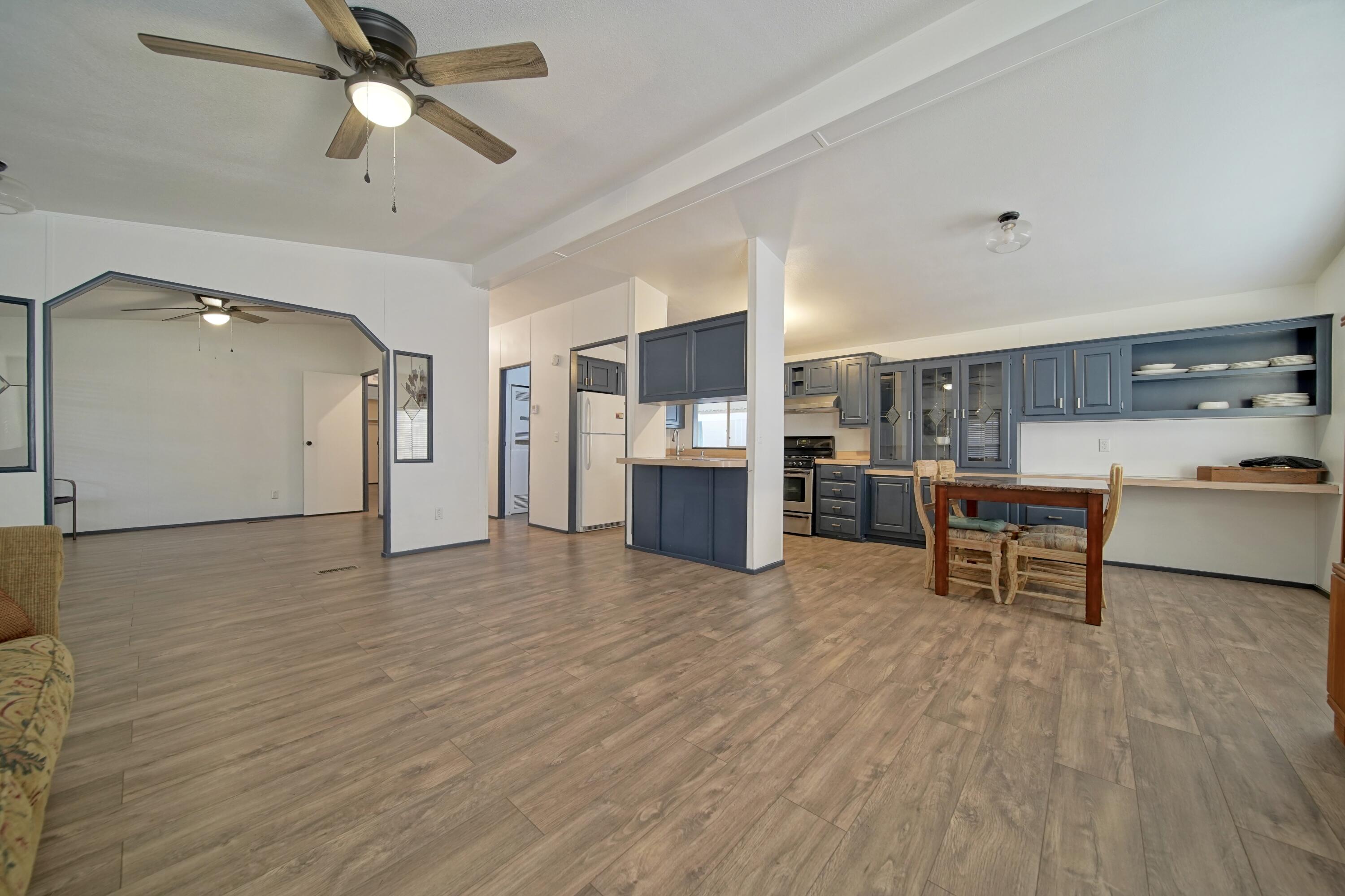 2459 N Oaks Street, 37