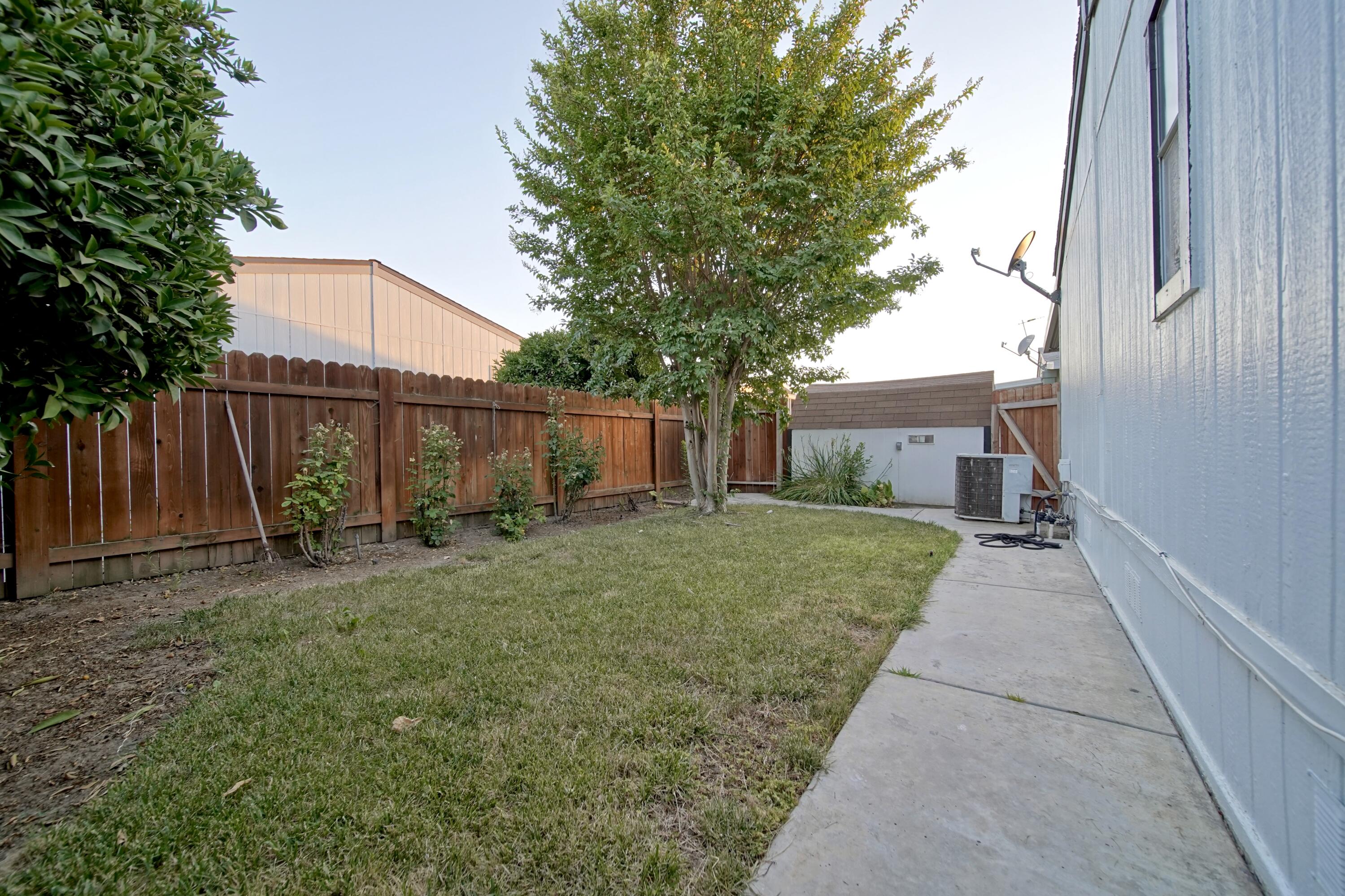 2459 N Oaks Street, 37