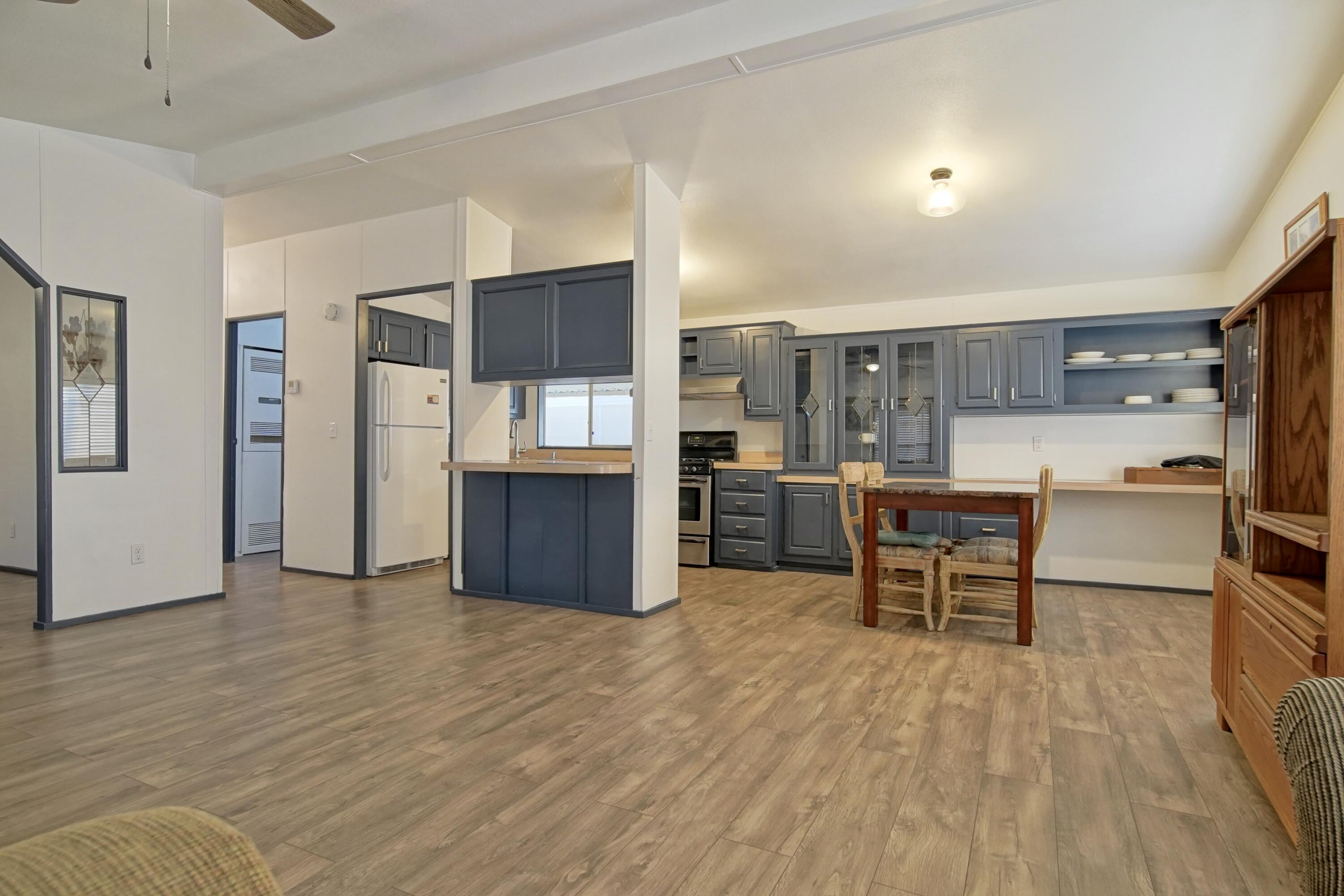 2459 N Oaks Street, 37