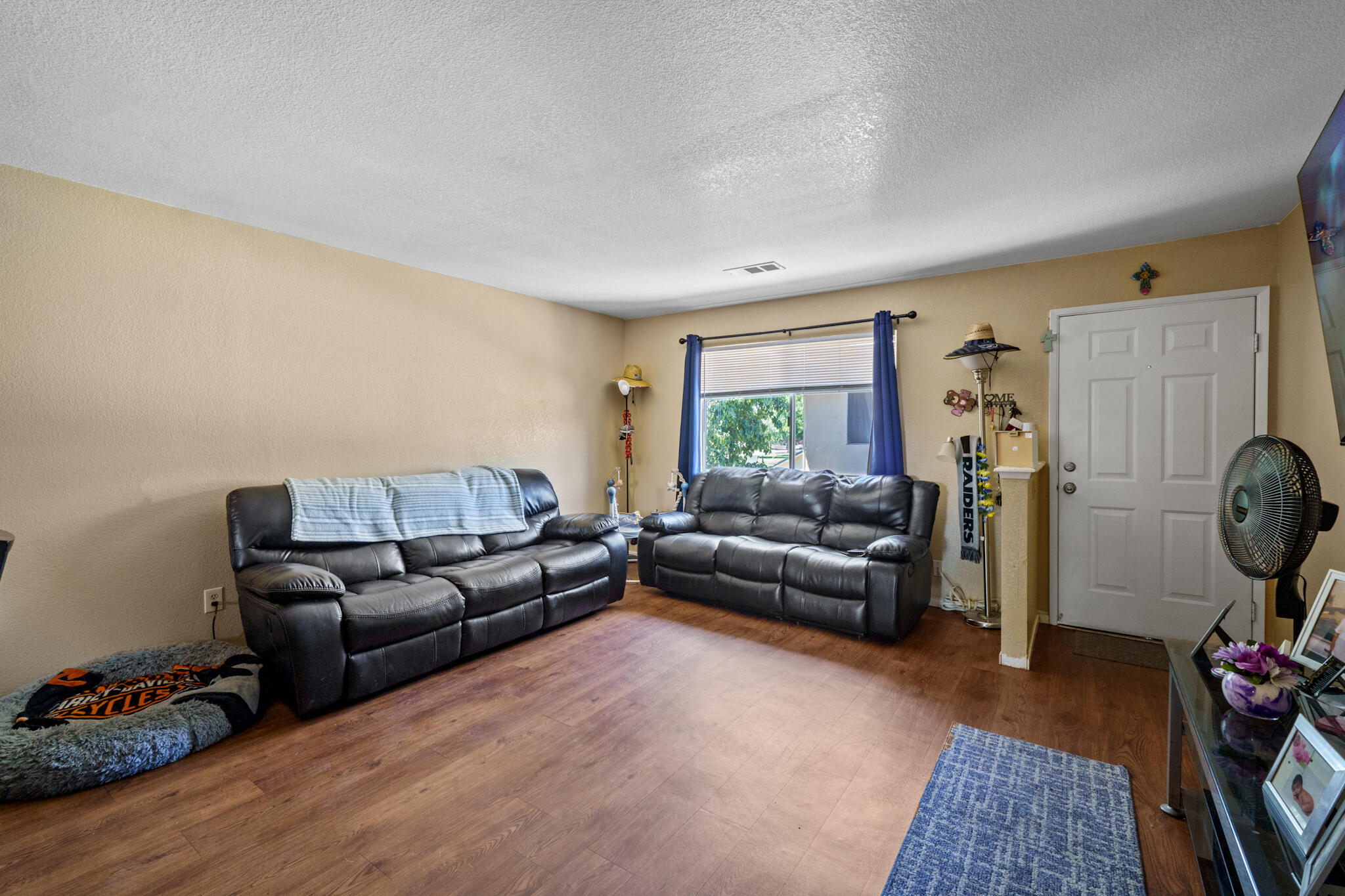 919 W Oak Avenue