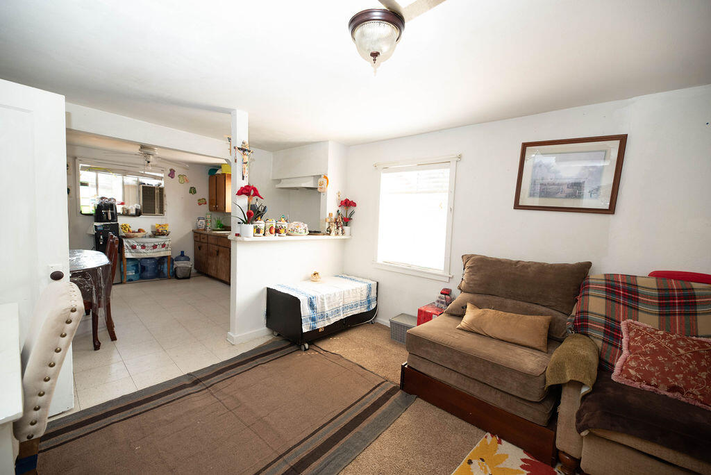 12446 Ave 322