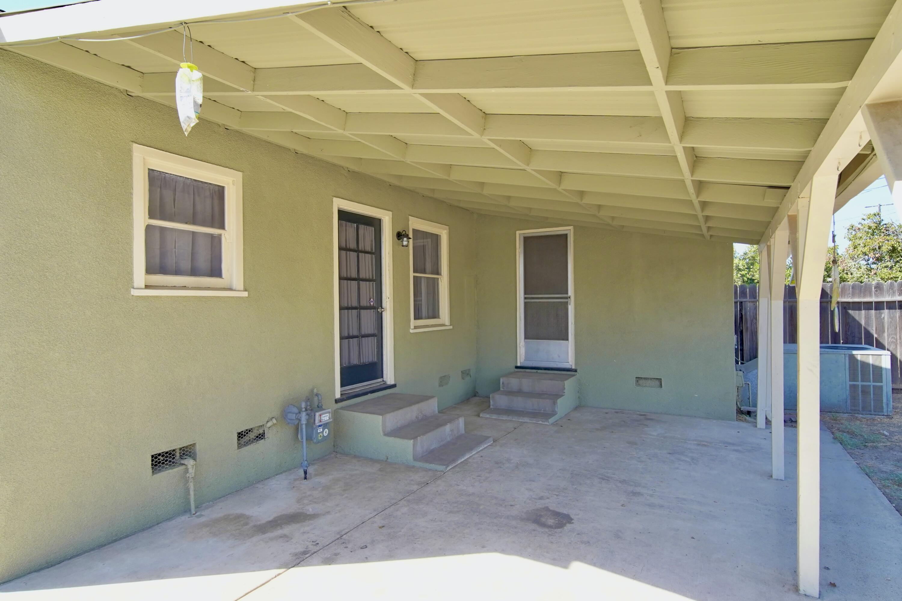 528 N Manor Street