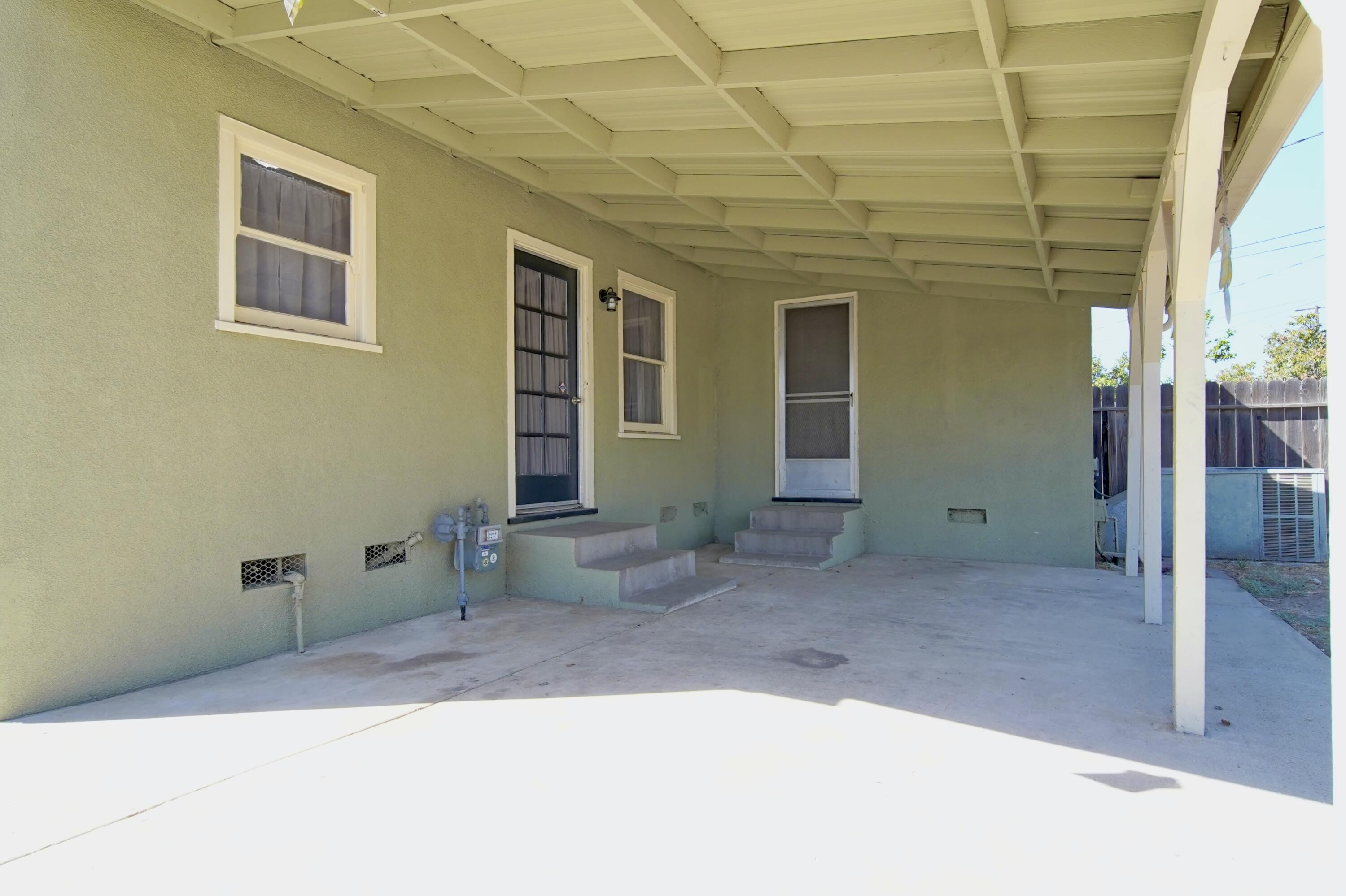 528 N Manor Street