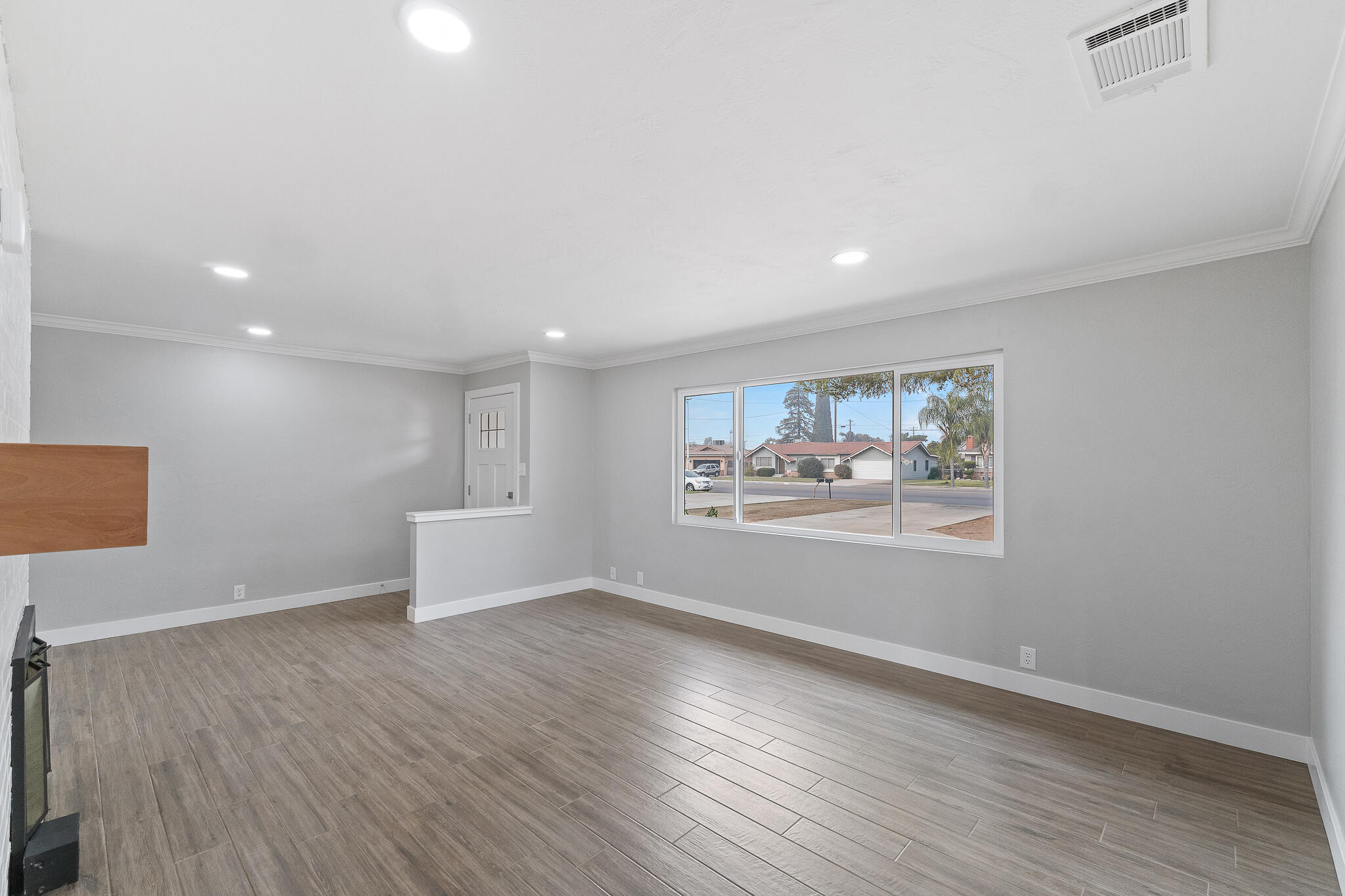 319 E Prosperity Avenue