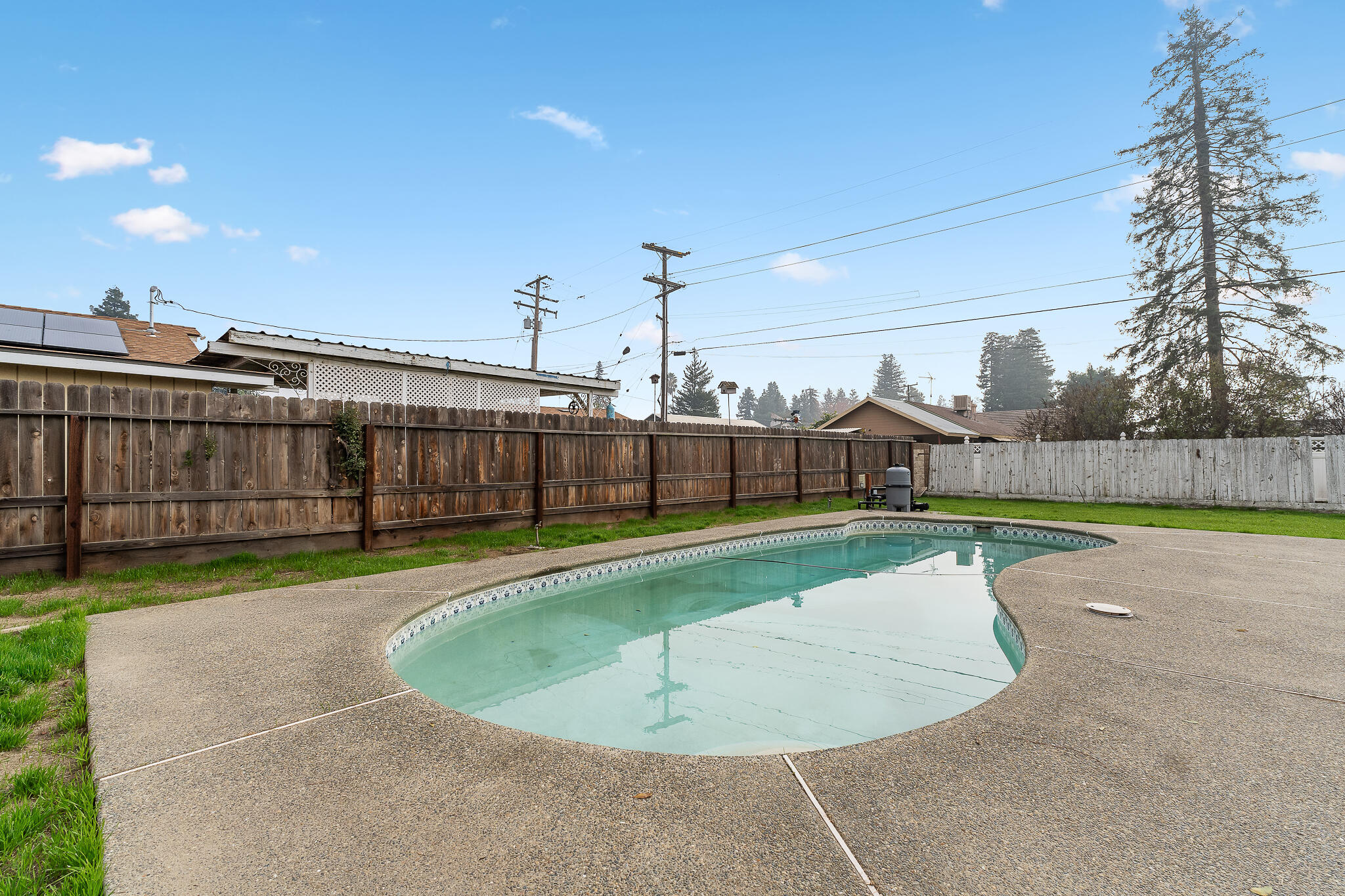 319 E Prosperity Avenue