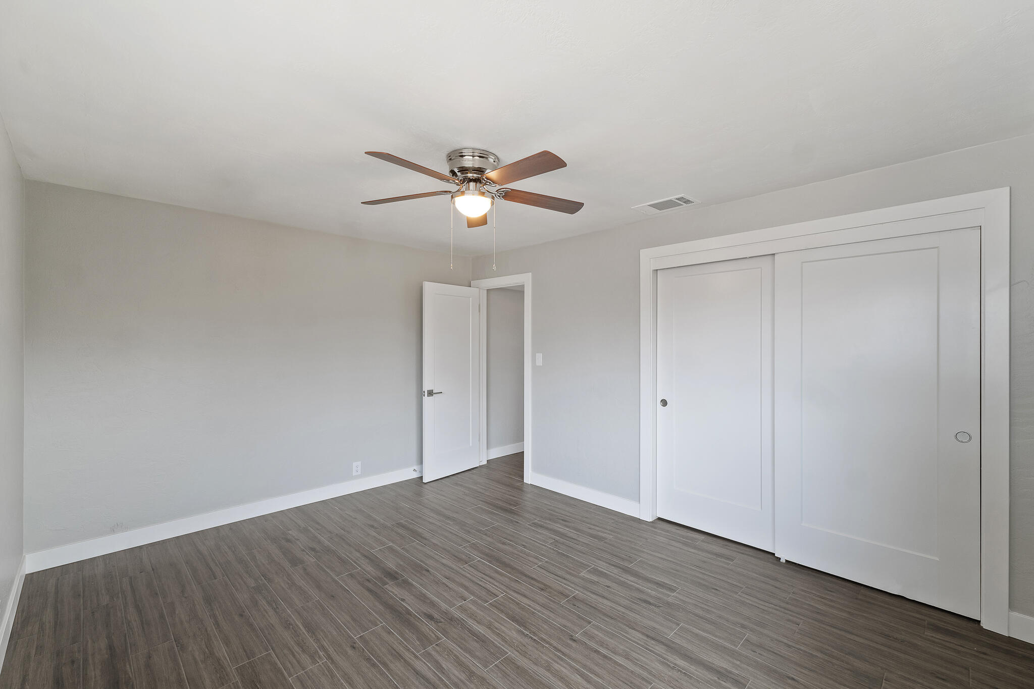 319 E Prosperity Avenue