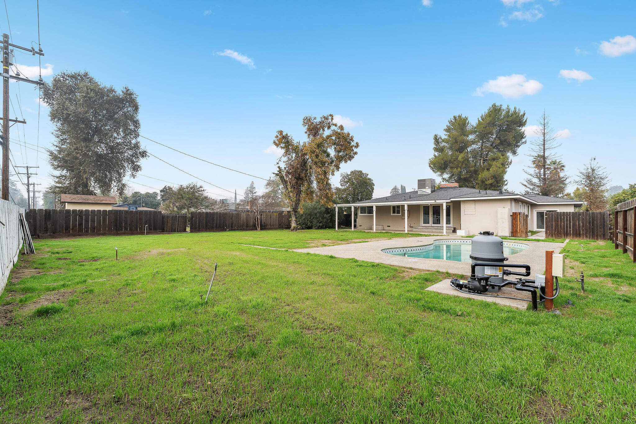 319 E Prosperity Avenue