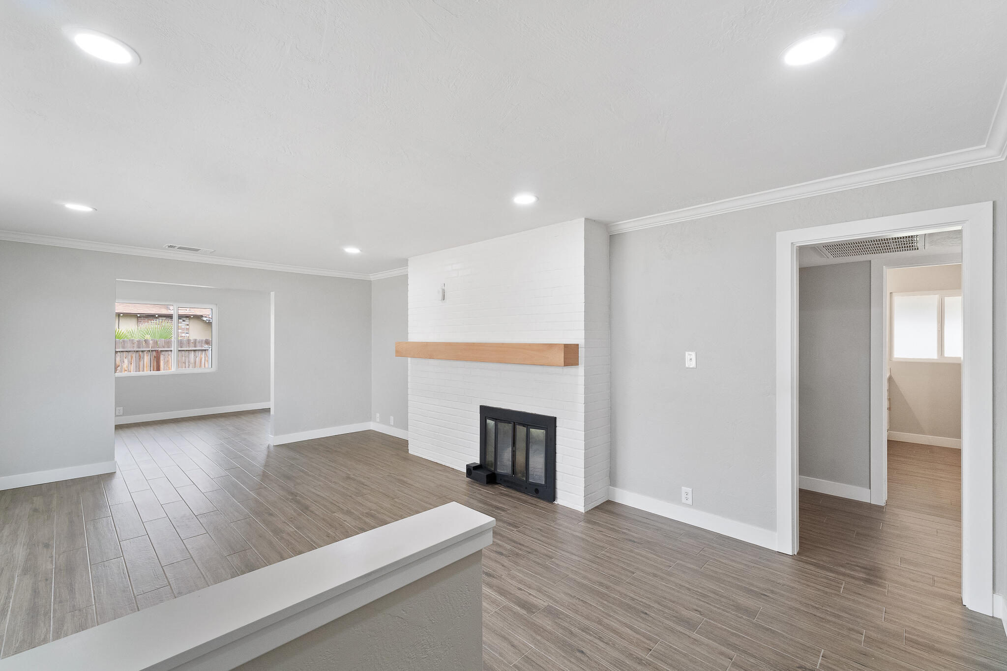 319 E Prosperity Avenue