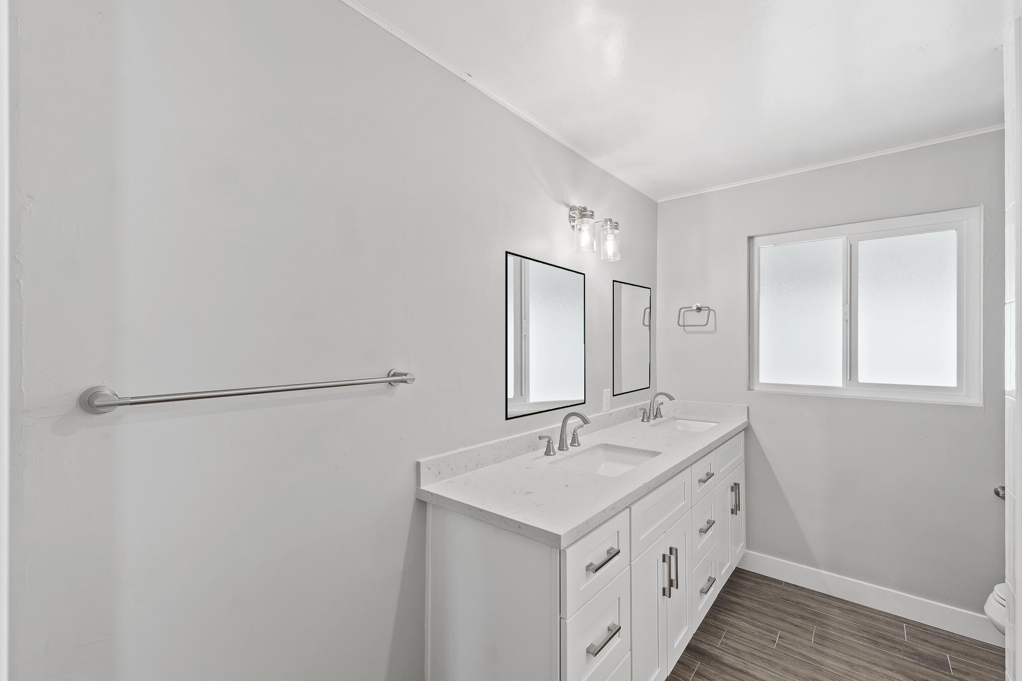 319 E Prosperity Avenue