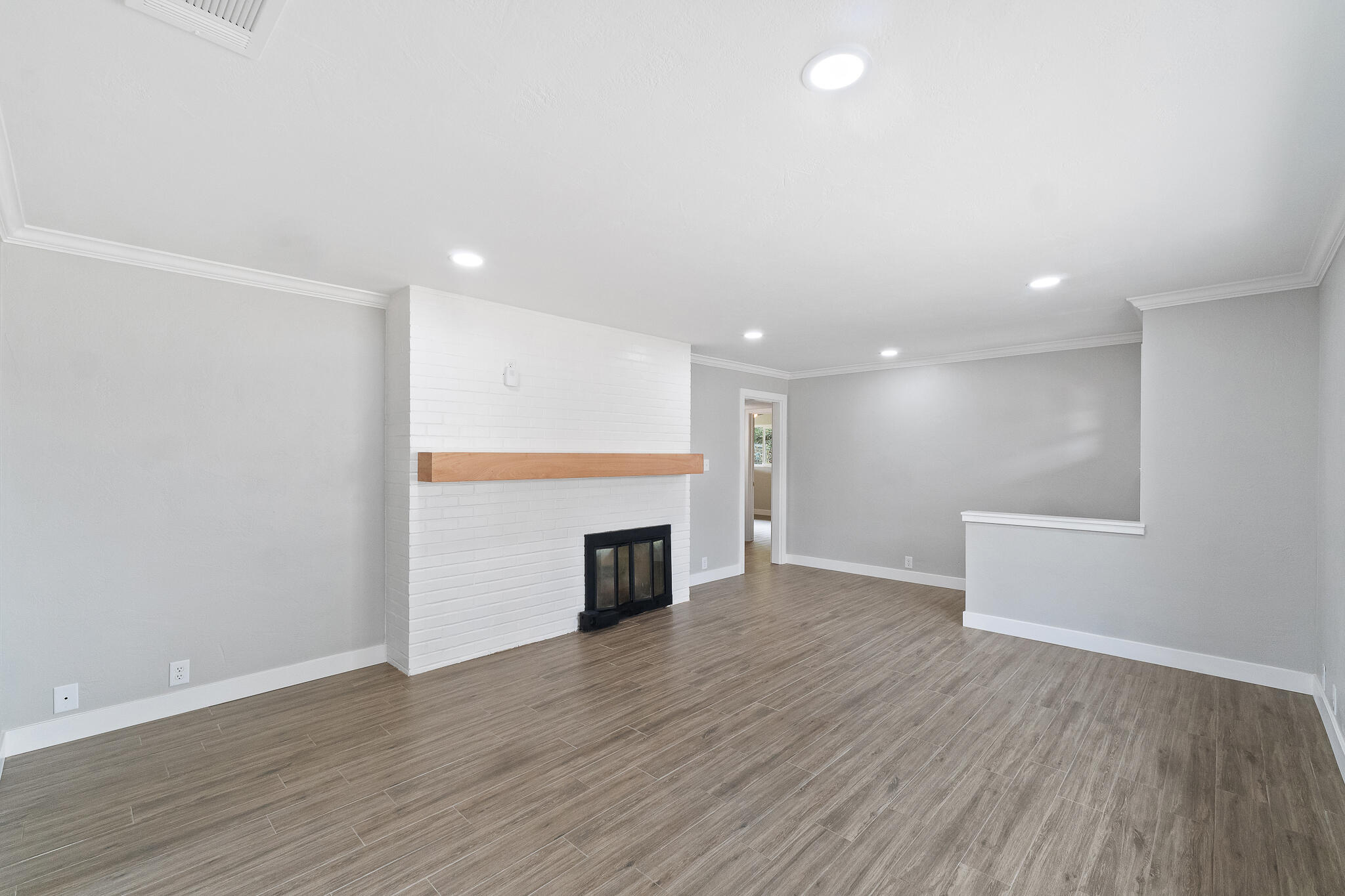 319 E Prosperity Avenue