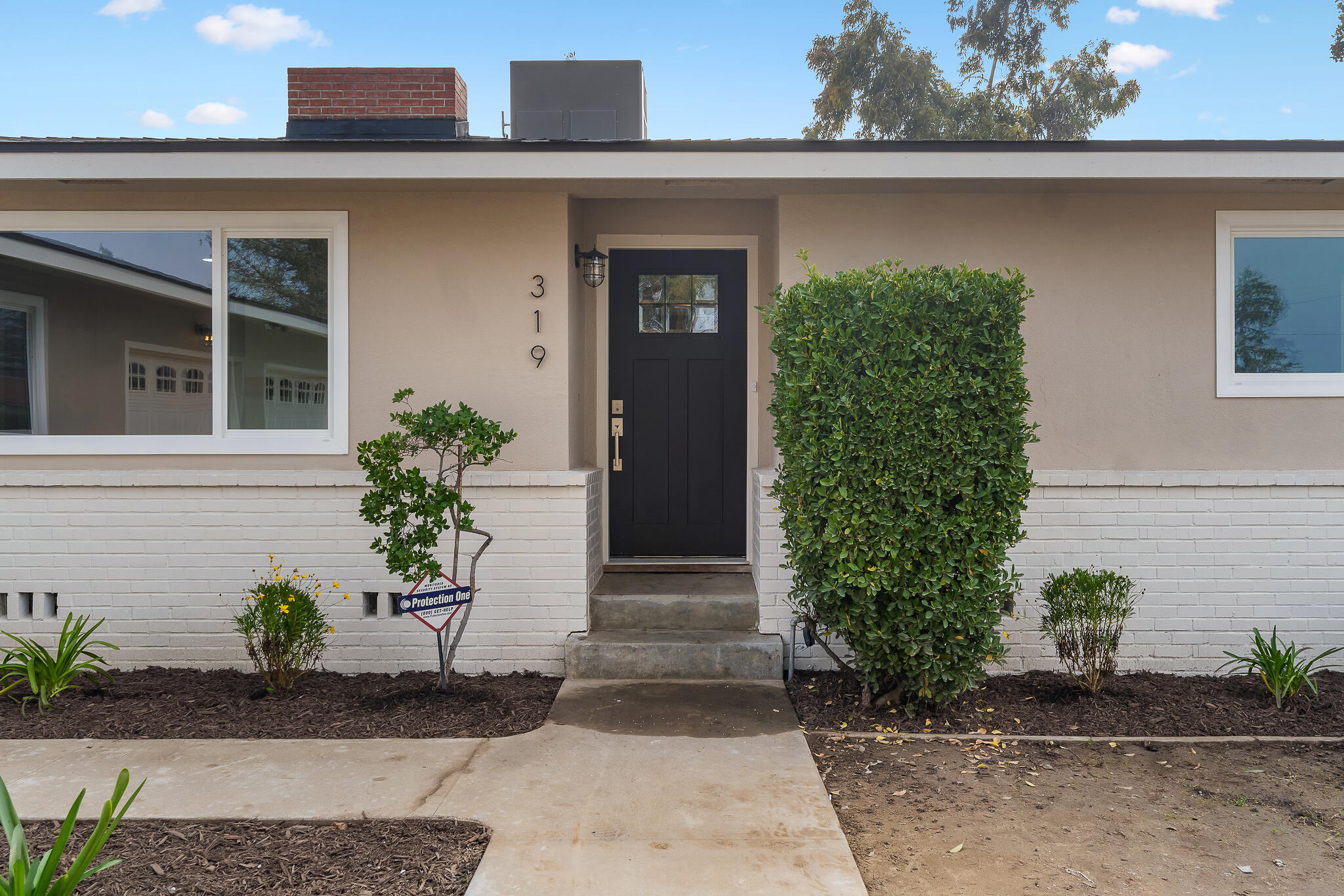 319 E Prosperity Avenue