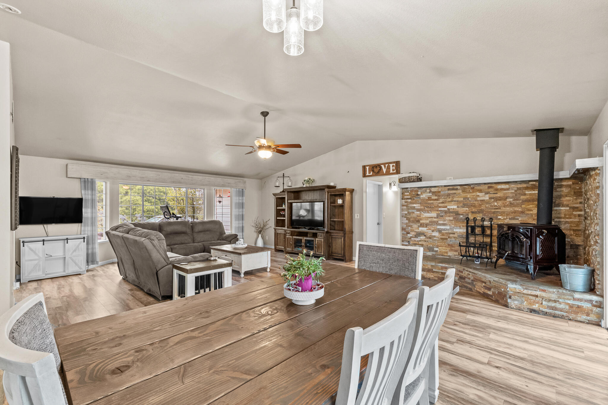 32632 Sweetwater Road