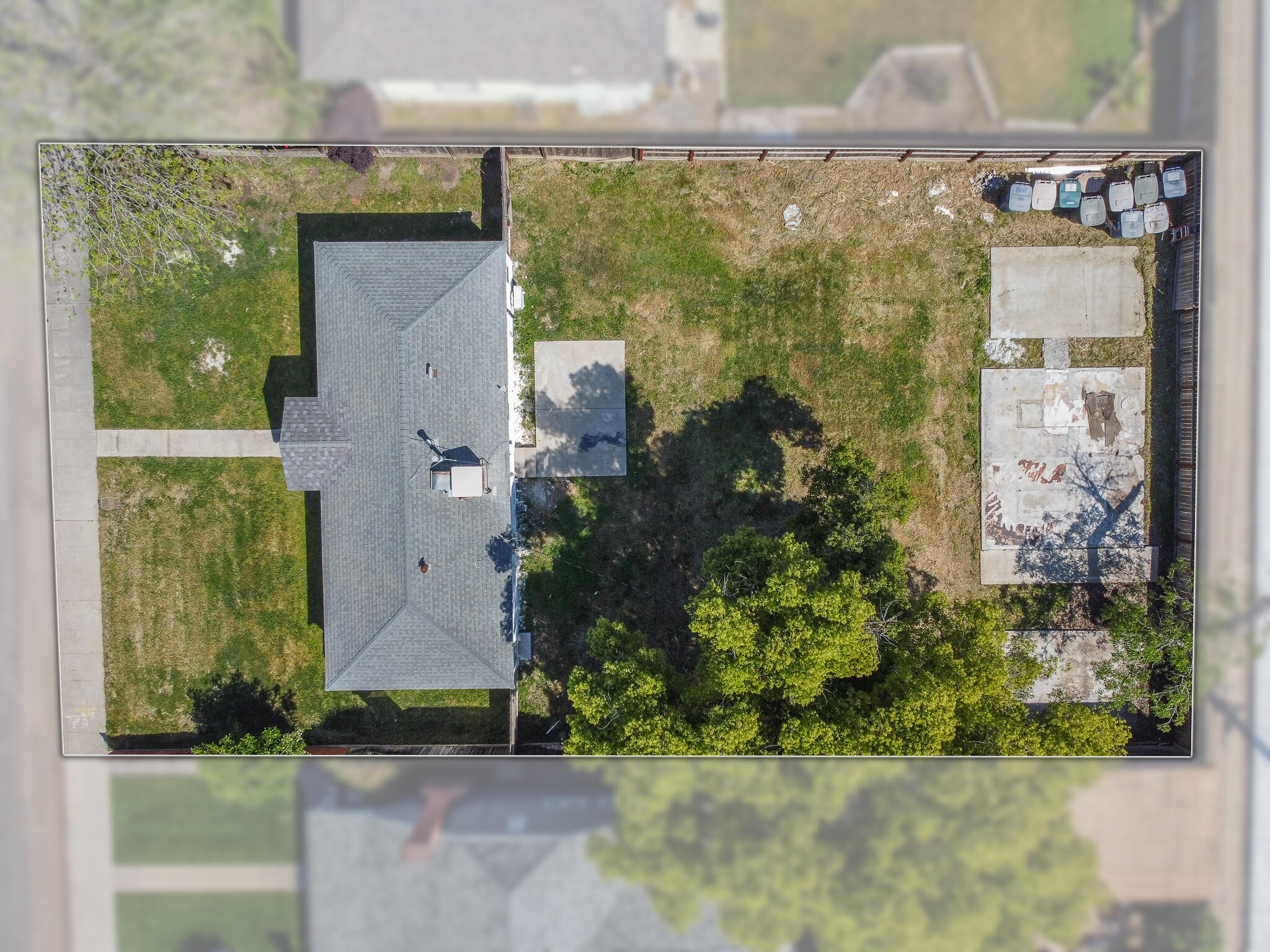 837 E Apricot Avenue