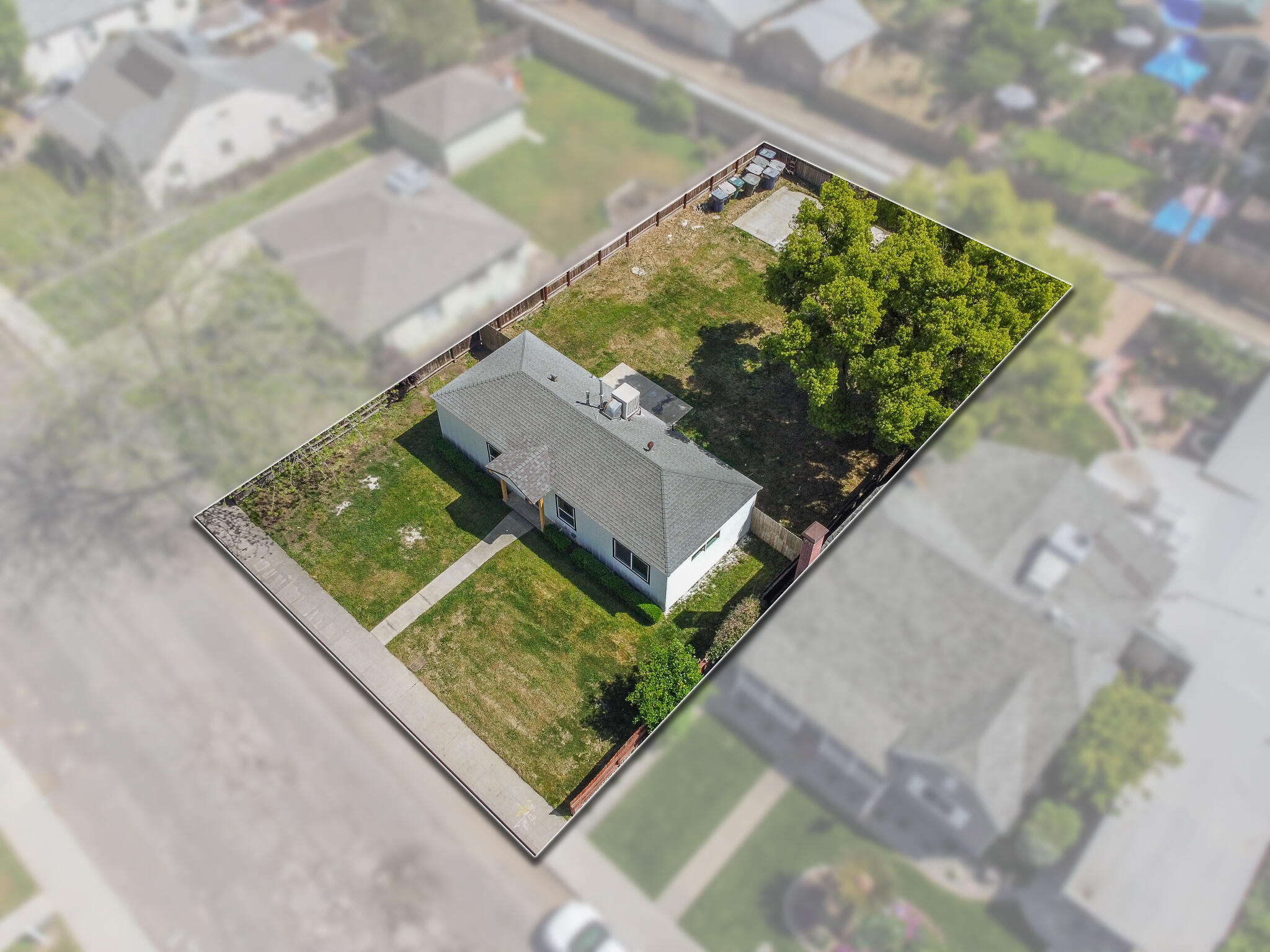 837 E Apricot Avenue