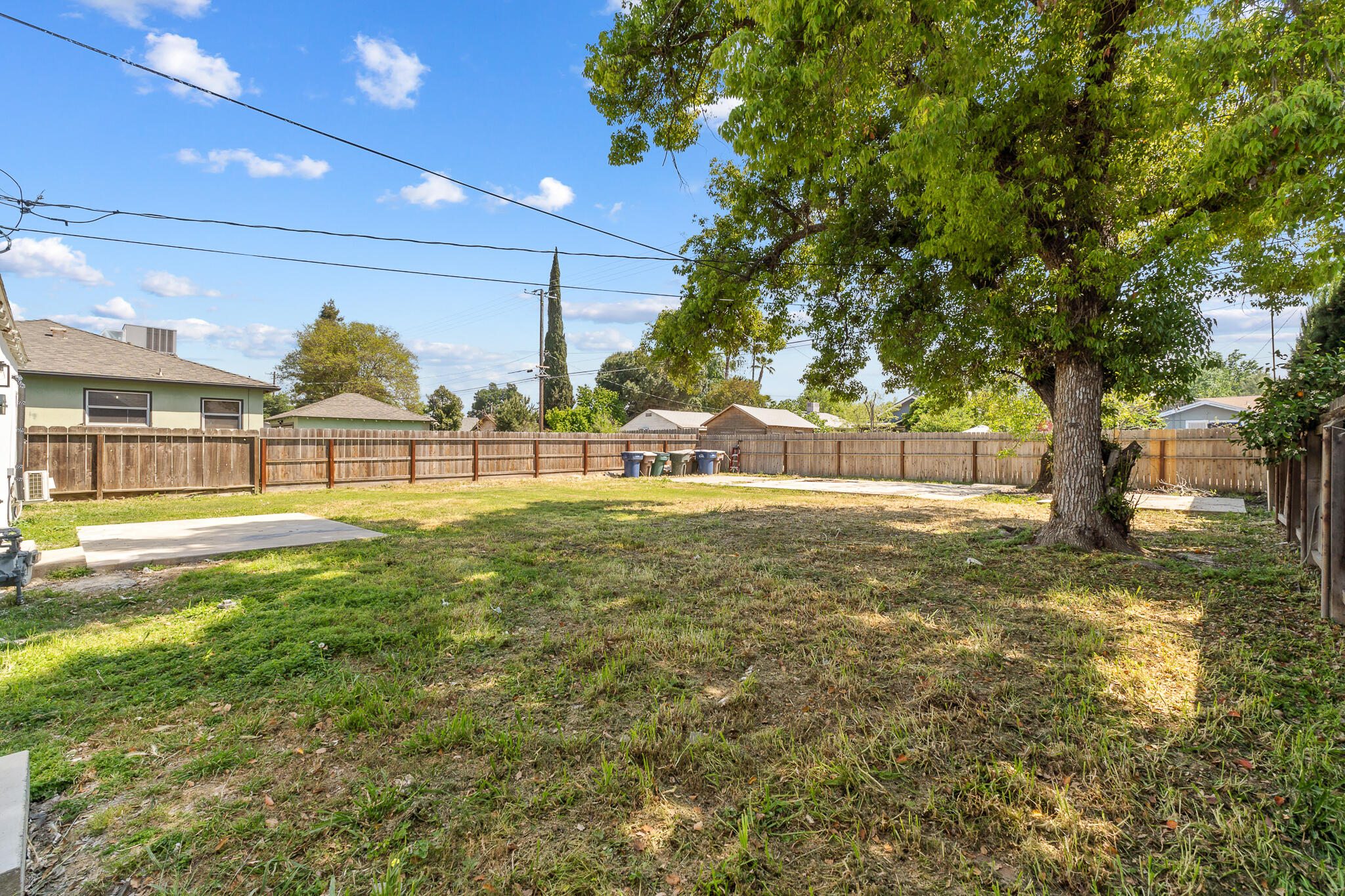 837 E Apricot Avenue