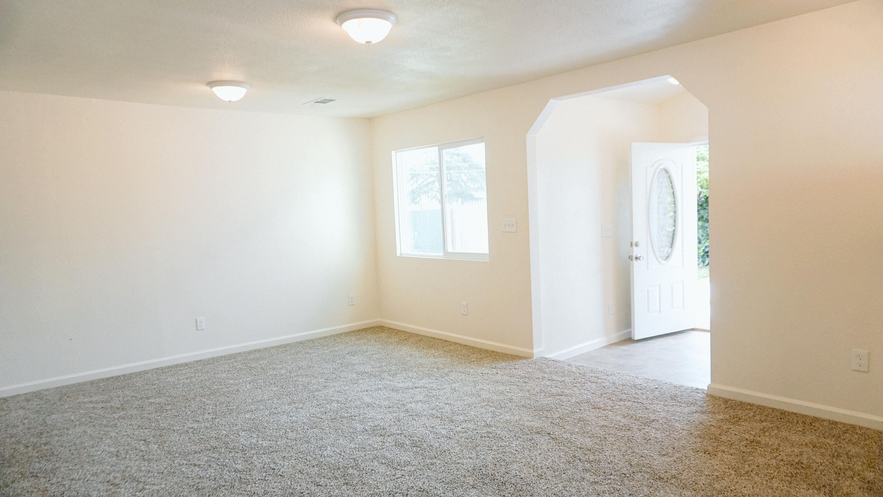 16467 Ave 168