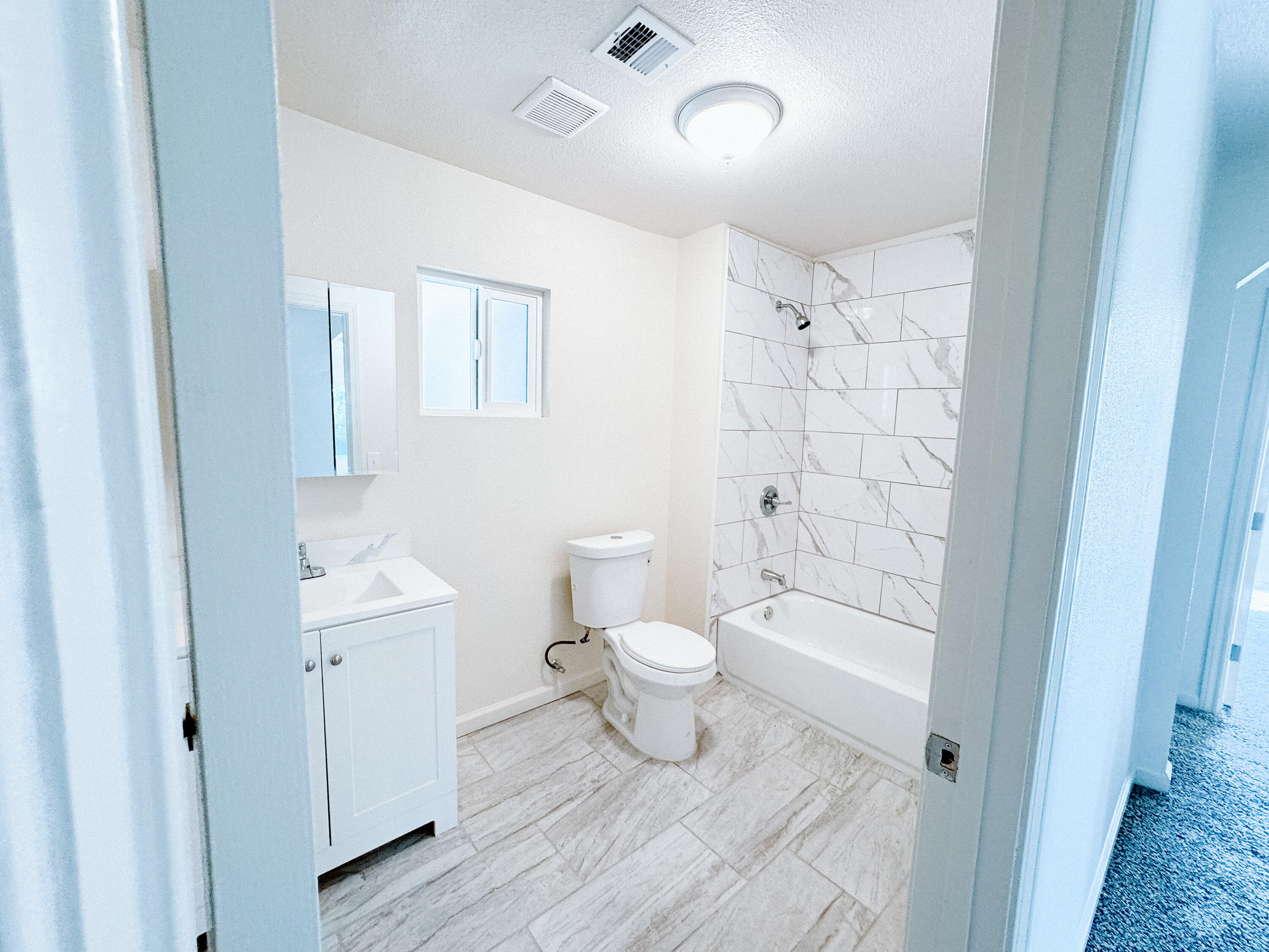 16467 Ave 168