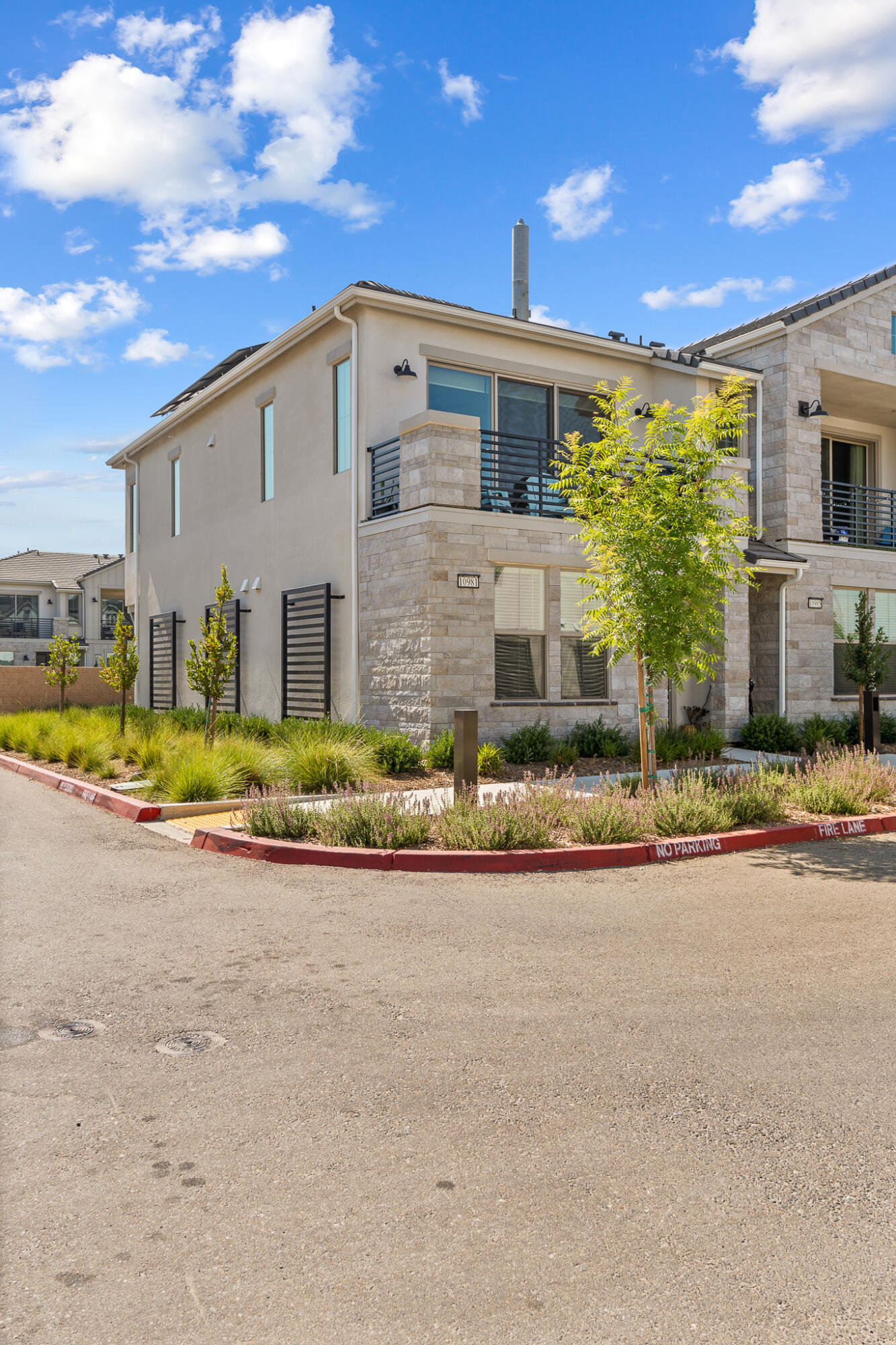 10981 N Honeysuckle Drive
