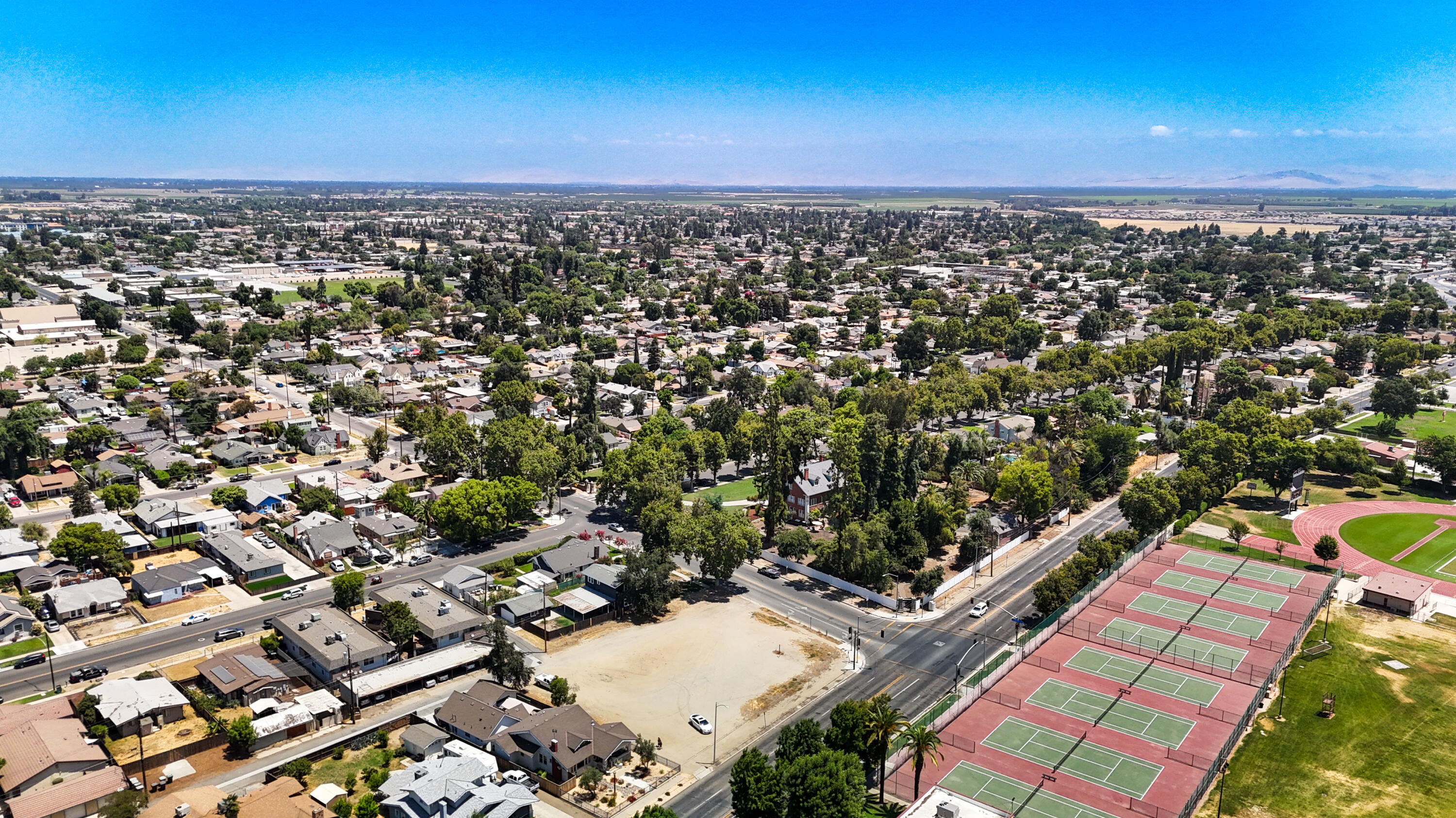 708 E Tulare Avenue