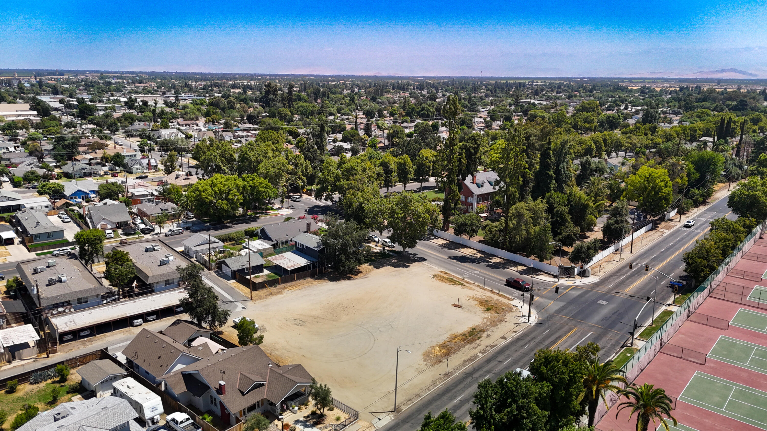 708 E Tulare Avenue
