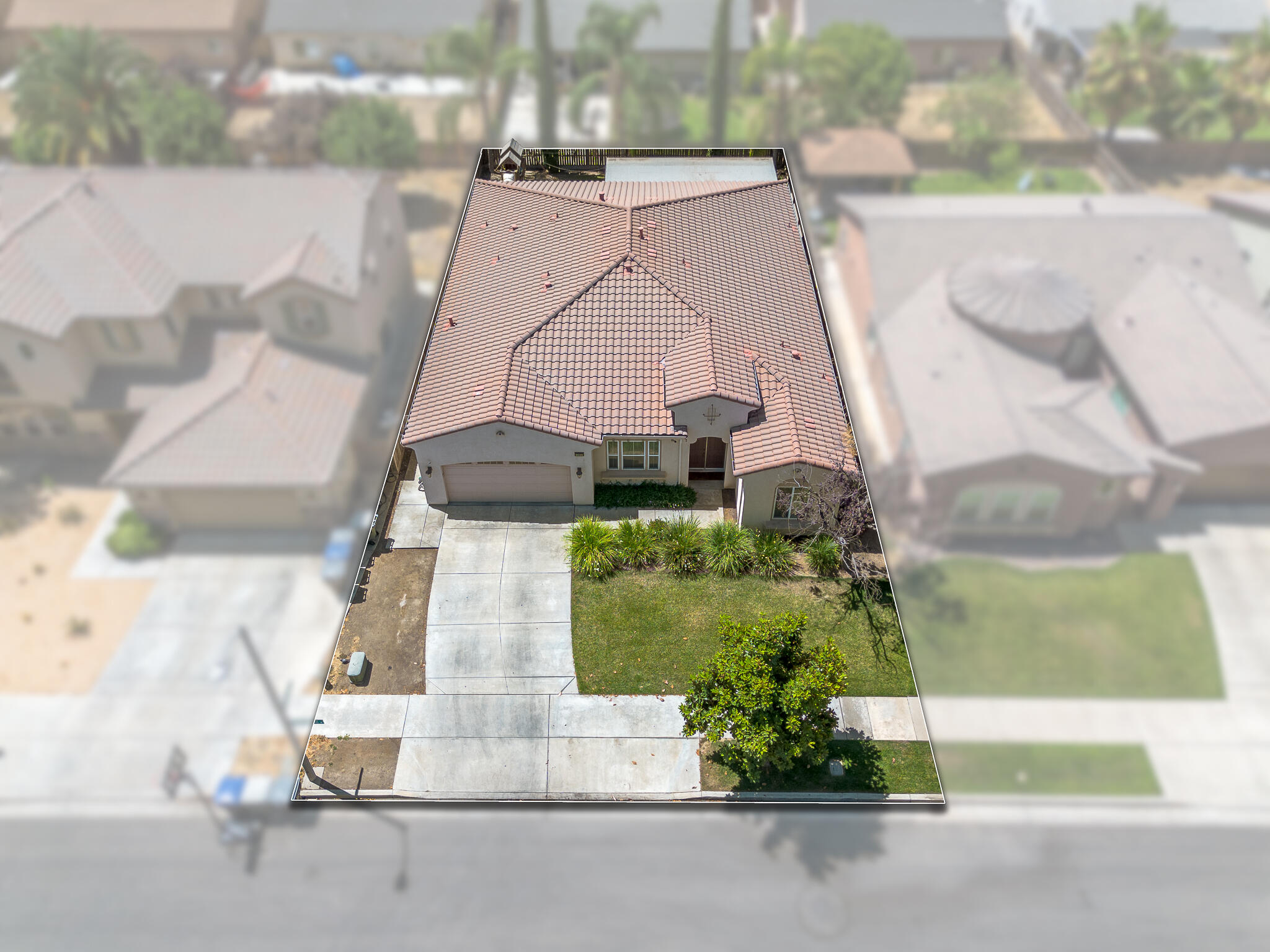 2403 W Robin Avenue