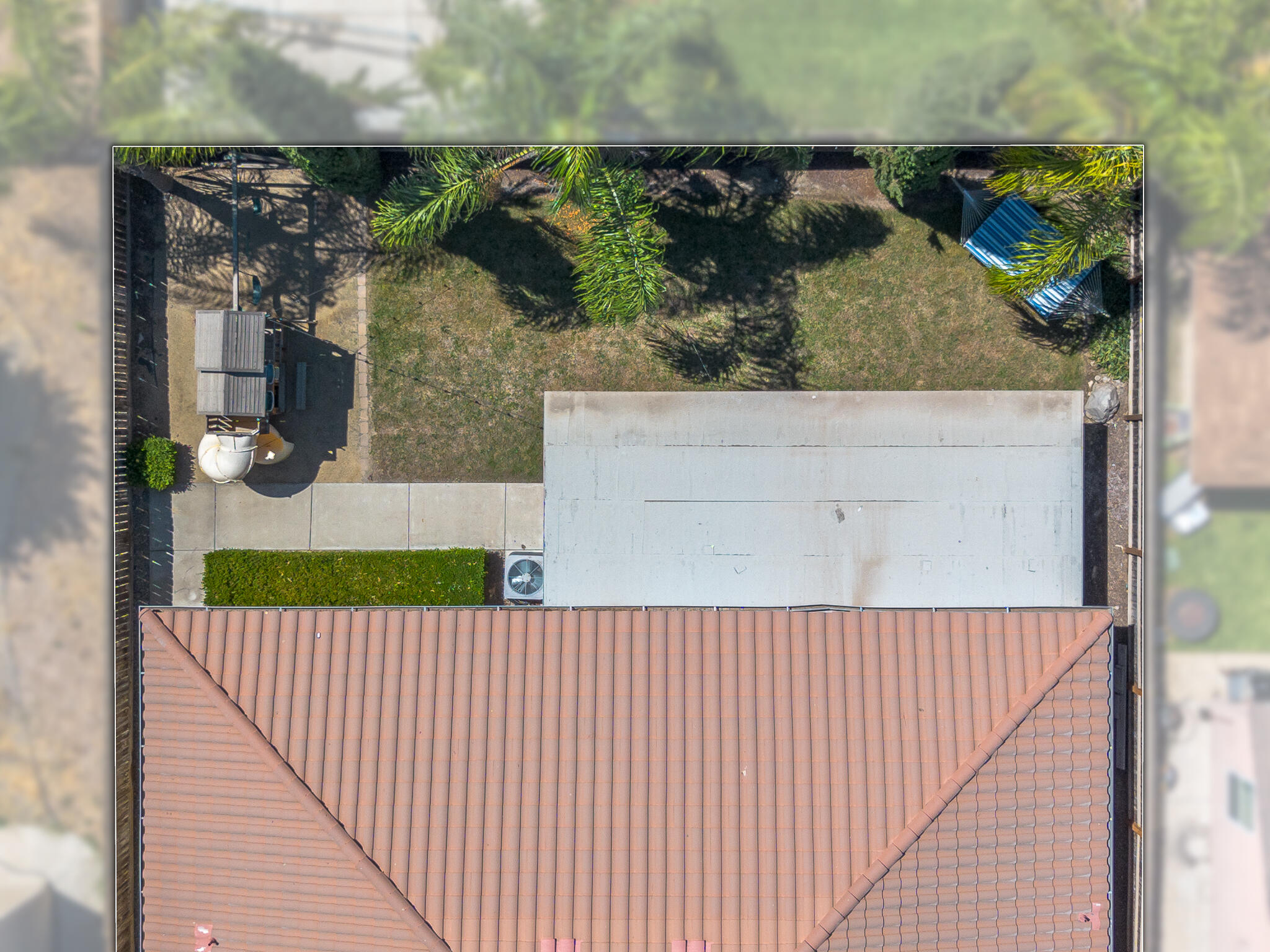 2403 W Robin Avenue