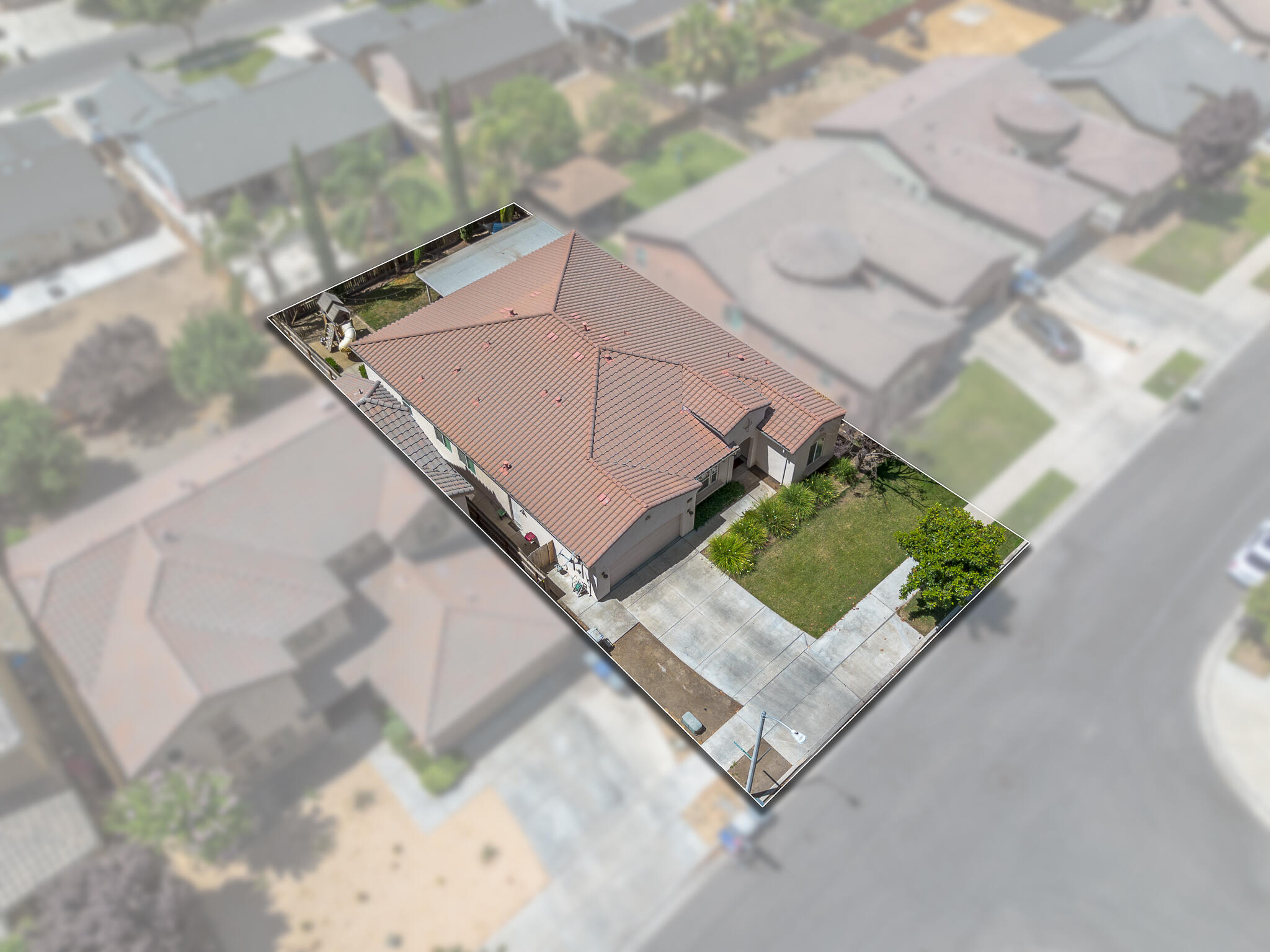 2403 W Robin Avenue